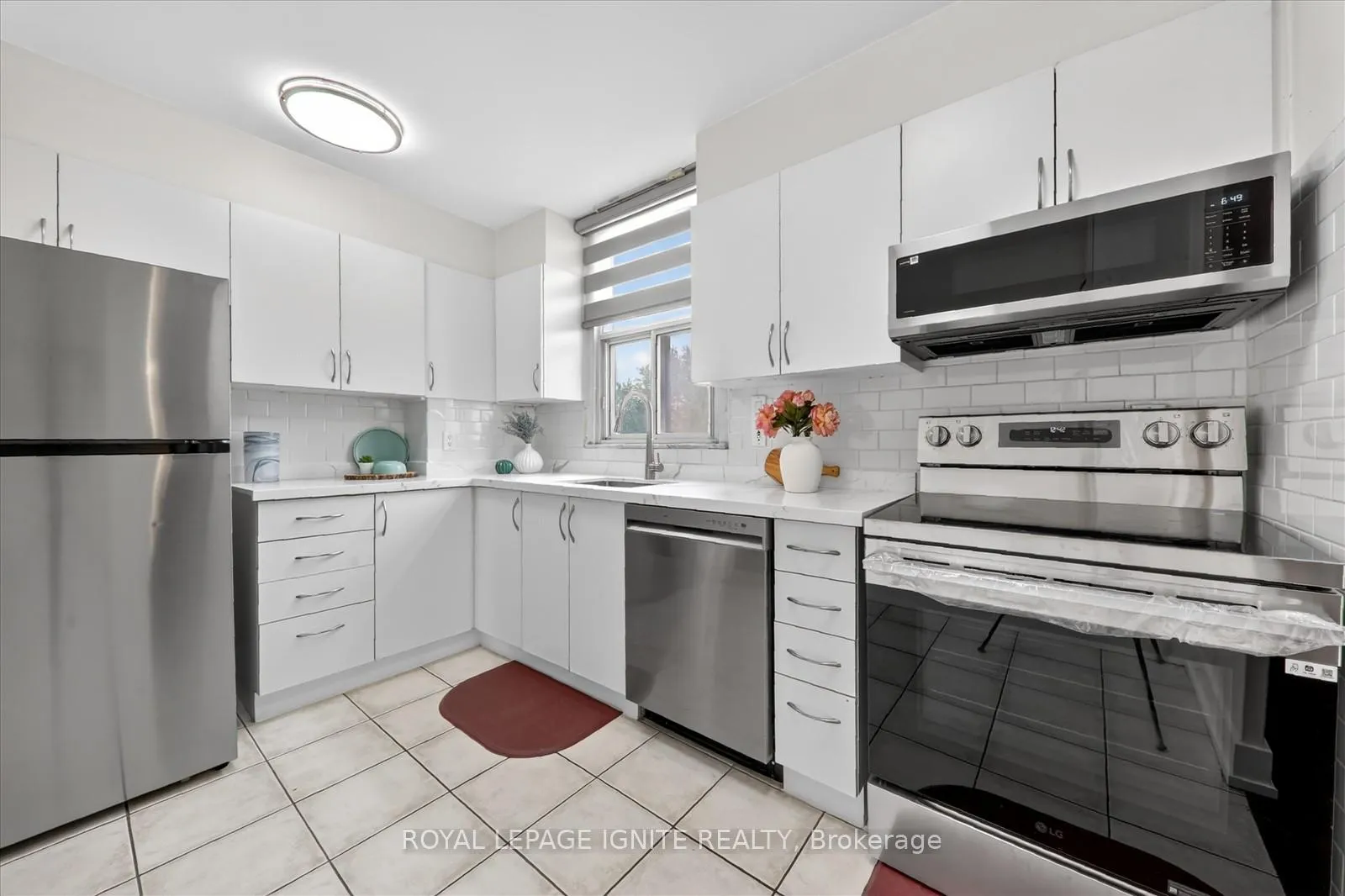 Photo 16 of Unit 208, 15 Vicora Link Way, Toronto, Flemingdon Park — HOMEH