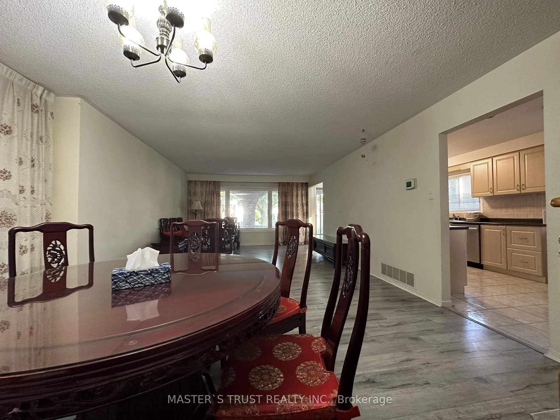 Photo 4 of 32 Castle Harbour Lane, Markham, Thornhill — HOMEH