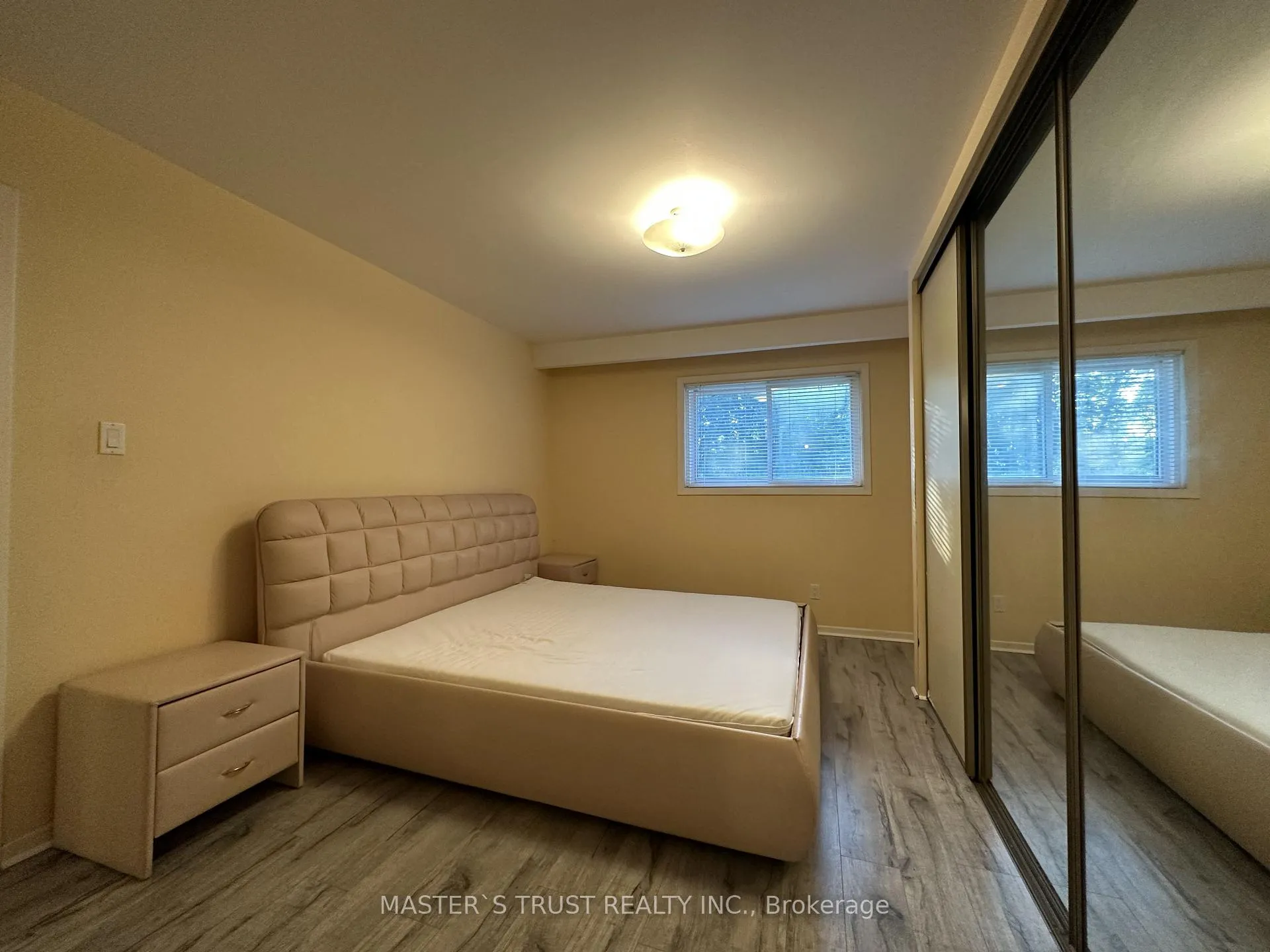 Photo 6 of 32 Castle Harbour Lane, Markham, Thornhill — HOMEH