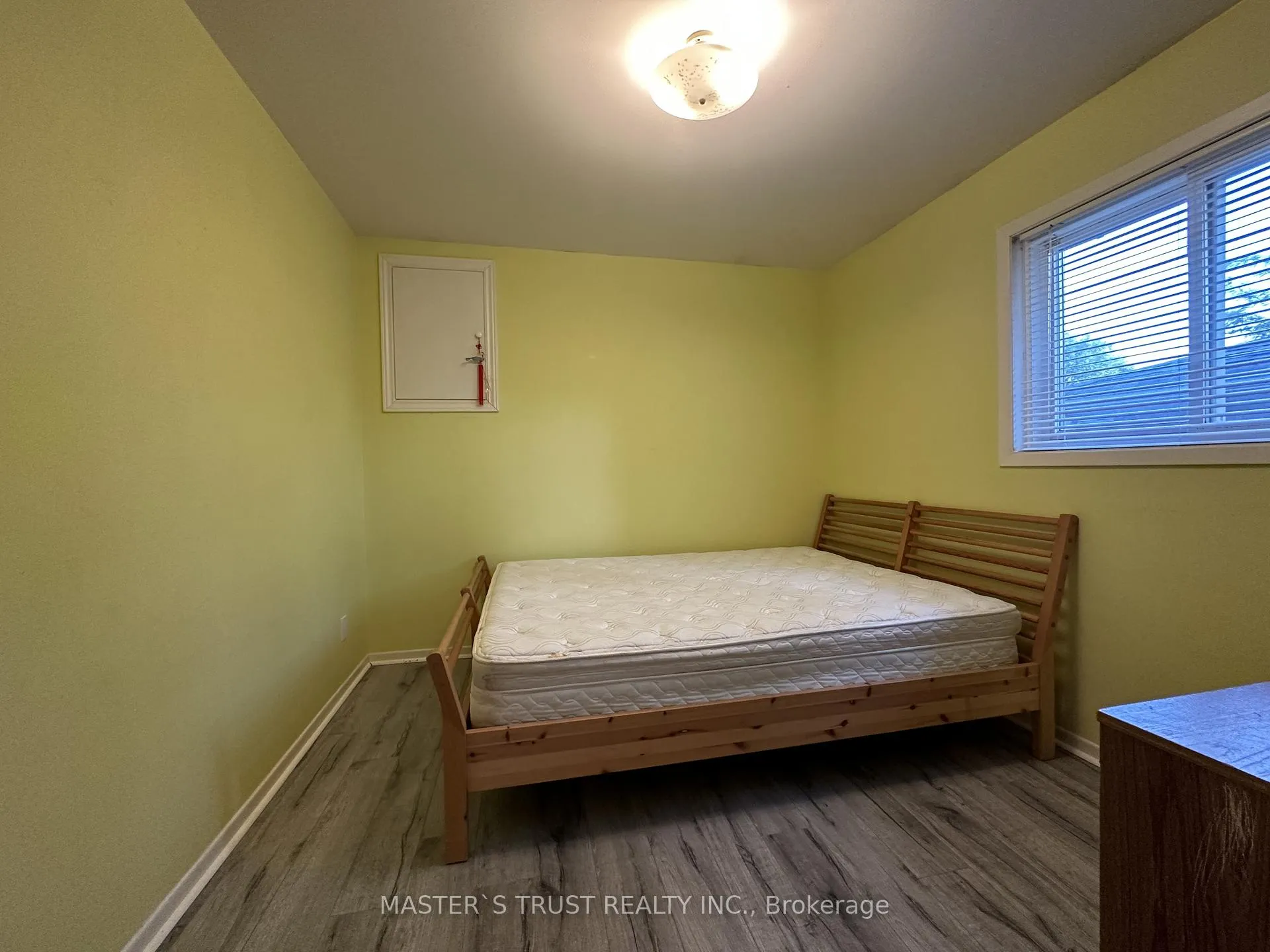 Photo 8 of 32 Castle Harbour Lane, Markham, Thornhill — HOMEH
