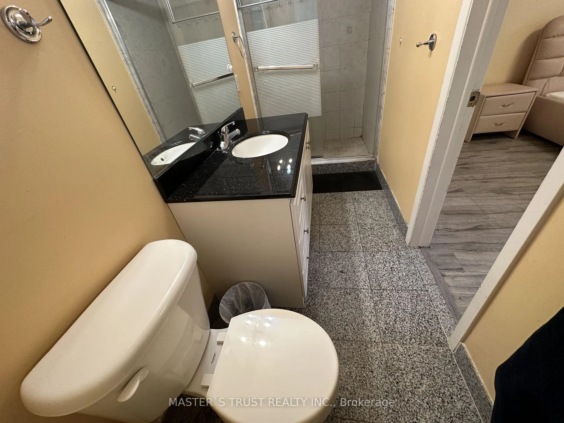 Photo 9 of 32 Castle Harbour Lane, Markham, Thornhill — HOMEH