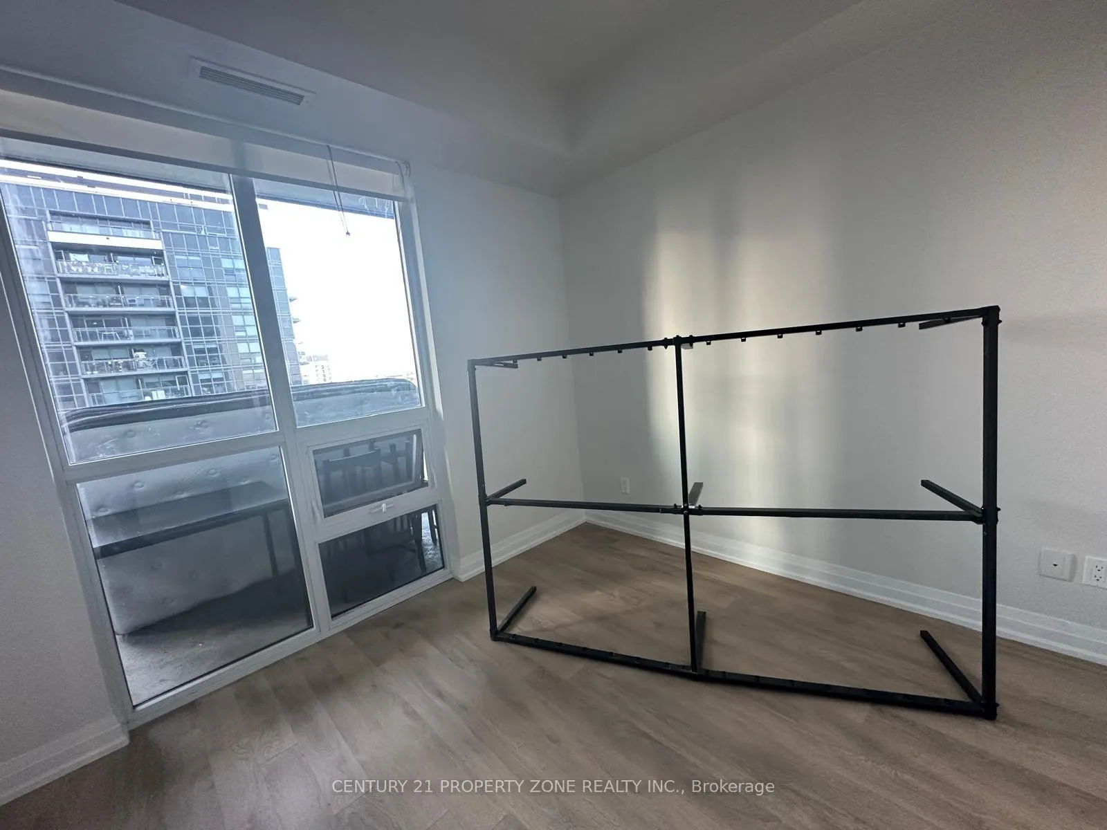Photo 7 of Unit 1003, 10 Meadowglen Place, Scarborough, Woburn — HOMEH
