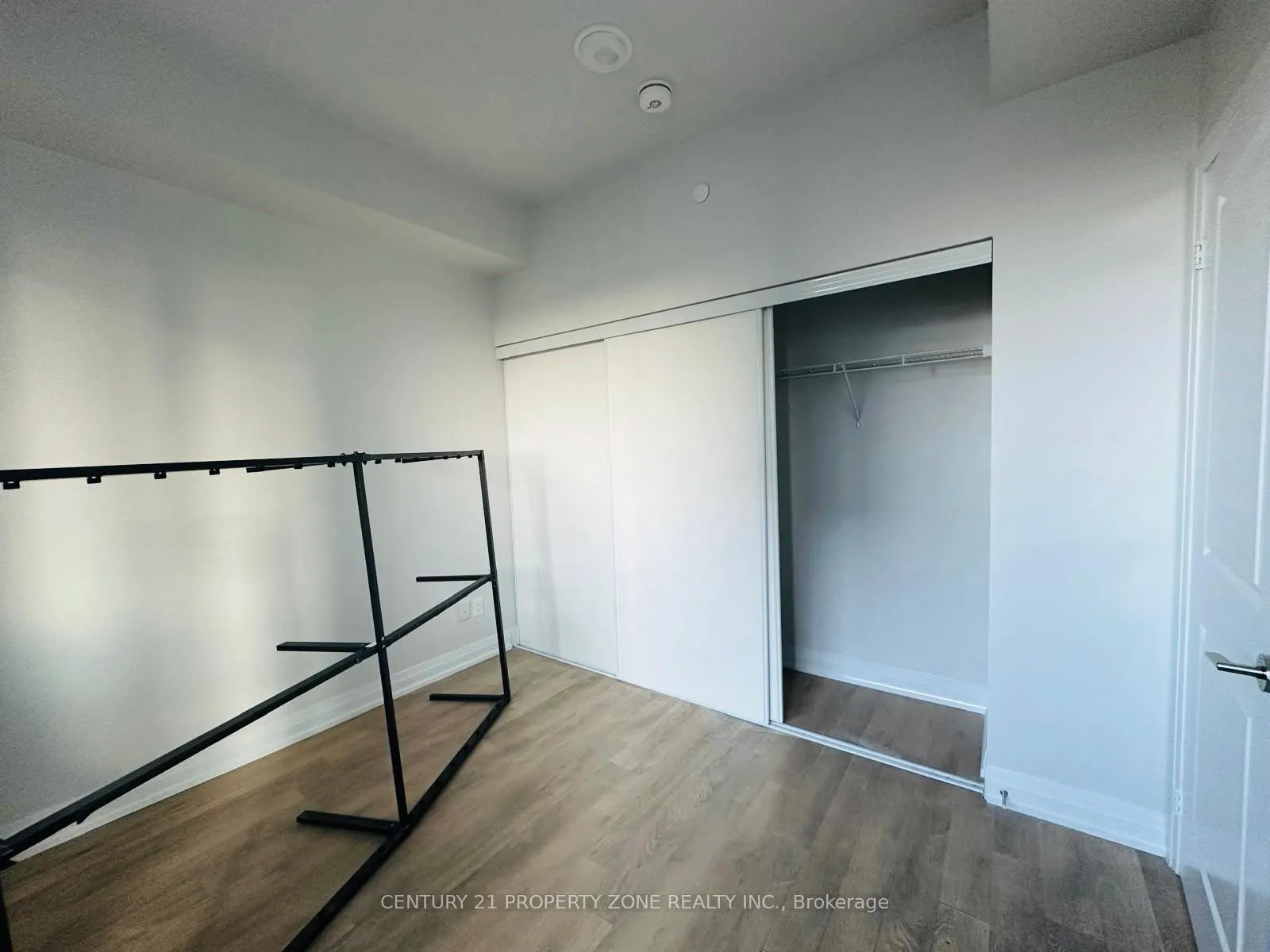 Photo 12 of Unit 1003, 10 Meadowglen Place, Scarborough, Woburn — HOMEH