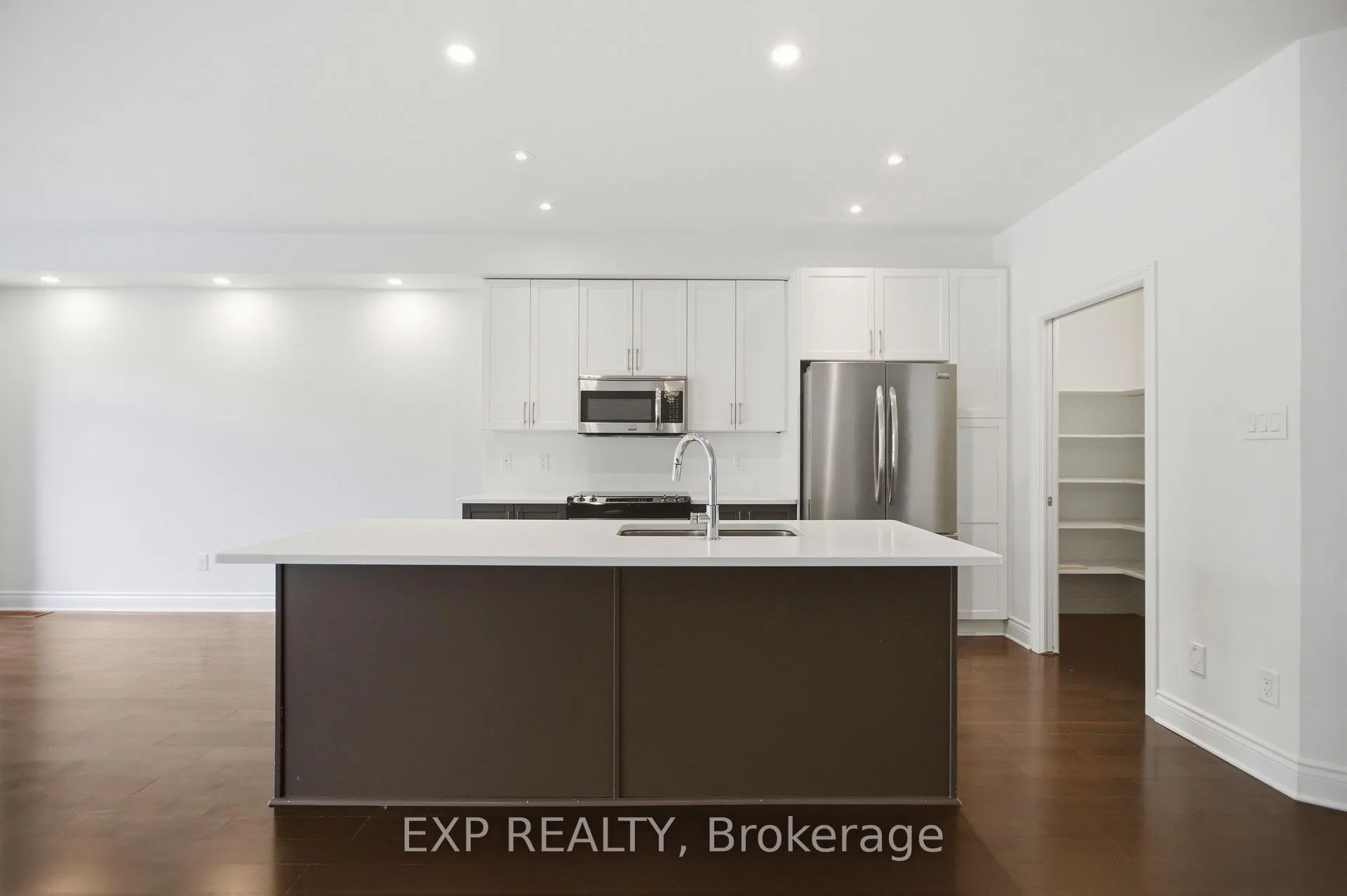 Photo 17 of 704 Brian Good Avenue, Ottawa, Riverside South/Gloucester Glen — HOMEH