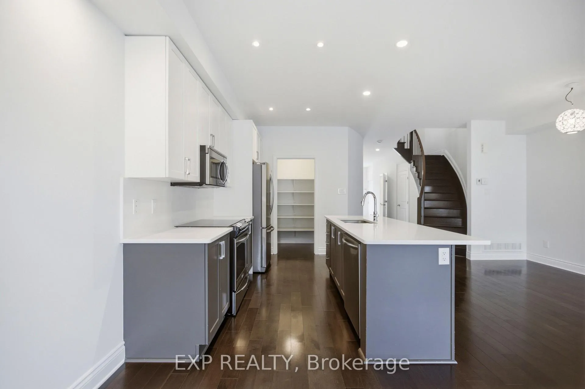 Photo 18 of 704 Brian Good Avenue, Ottawa, Riverside South/Gloucester Glen — HOMEH