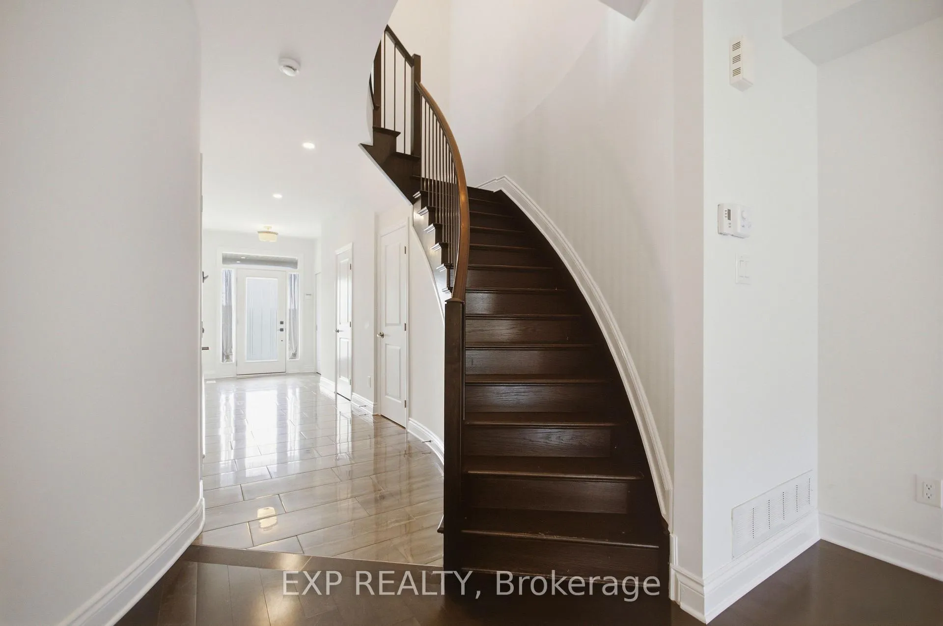 Photo 23 of 704 Brian Good Avenue, Ottawa, Riverside South/Gloucester Glen — HOMEH