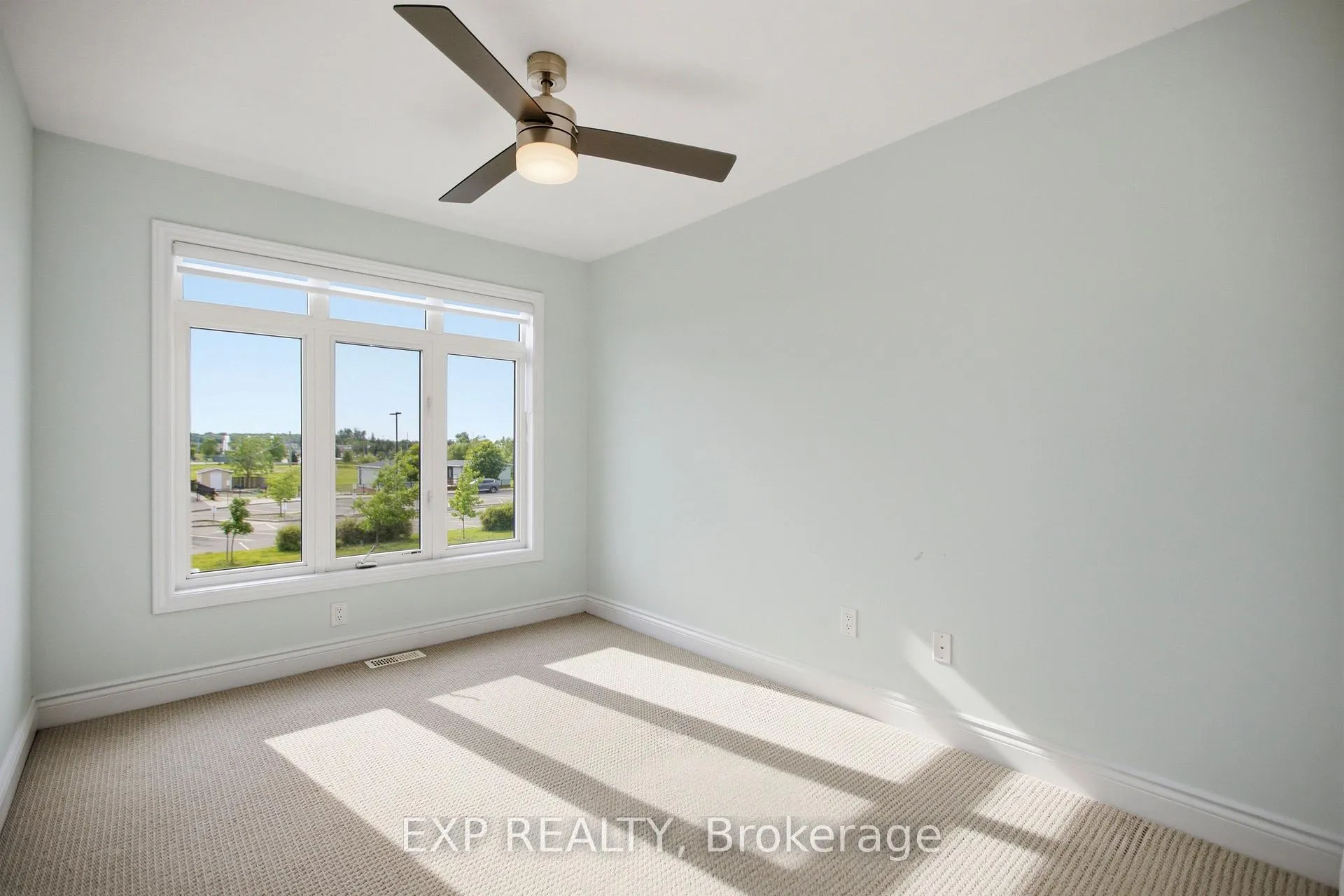 Photo 32 of 704 Brian Good Avenue, Ottawa, Riverside South/Gloucester Glen — HOMEH