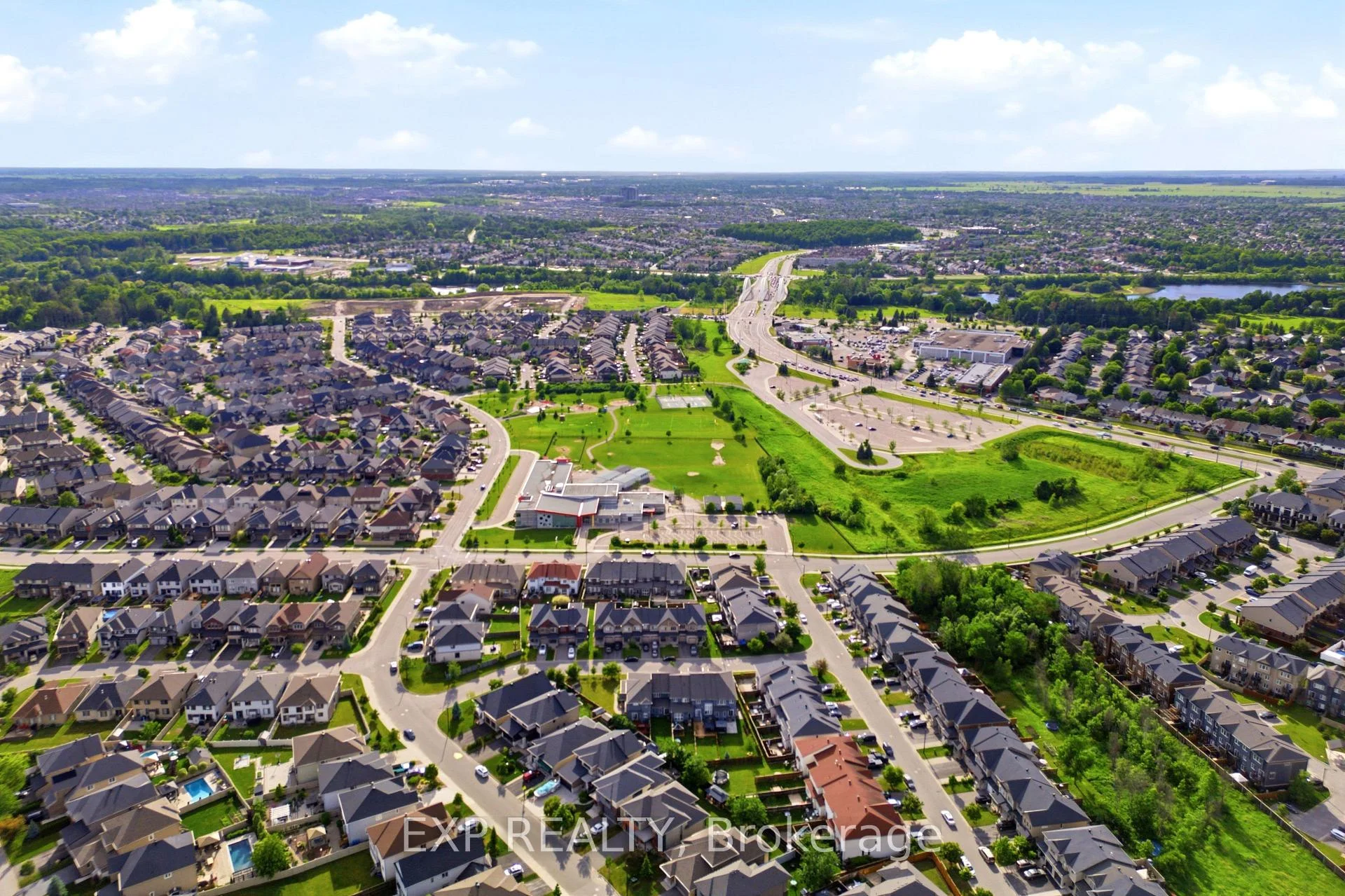 Photo 5 of 704 Brian Good Avenue, Ottawa, Riverside South/Gloucester Glen — HOMEH