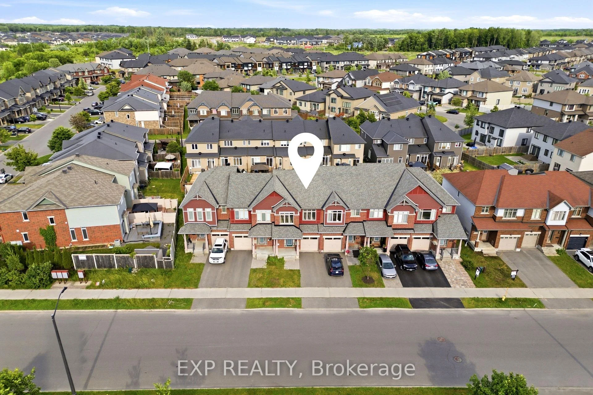 Photo 7 of 704 Brian Good Avenue, Ottawa, Riverside South/Gloucester Glen — HOMEH