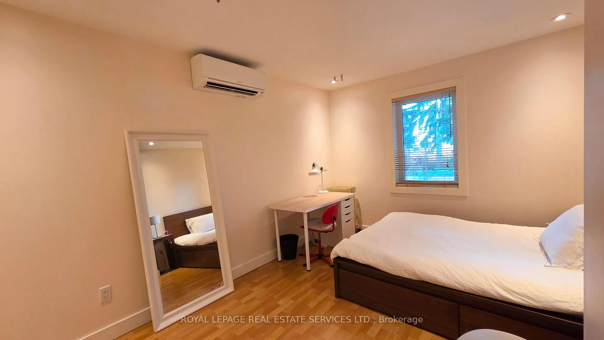 Photo 11 of 24 Morningside Avenue, Toronto, High Park-Swansea — HOMEH