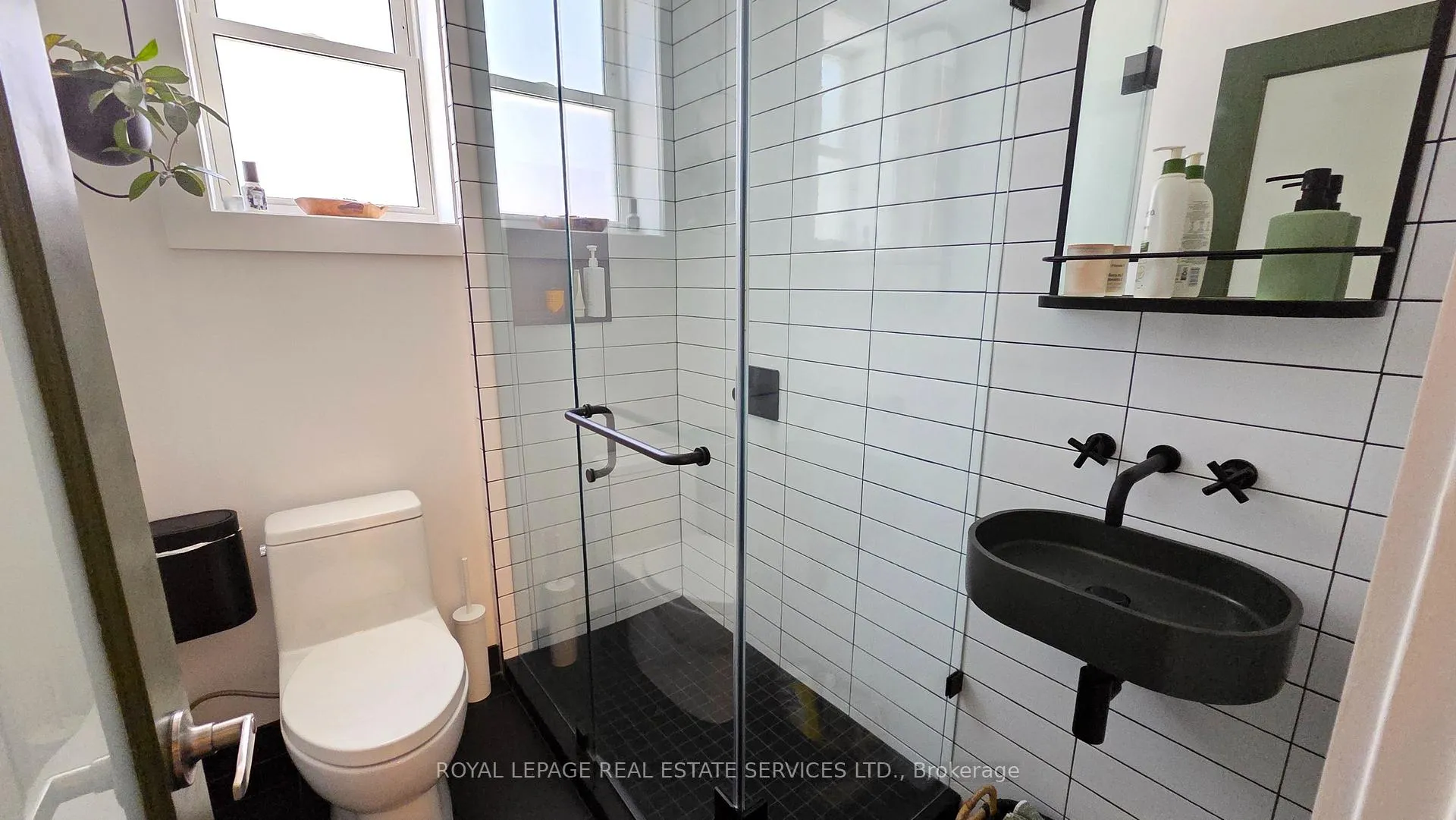Photo 21 of 24 Morningside Avenue, Toronto, High Park-Swansea — HOMEH