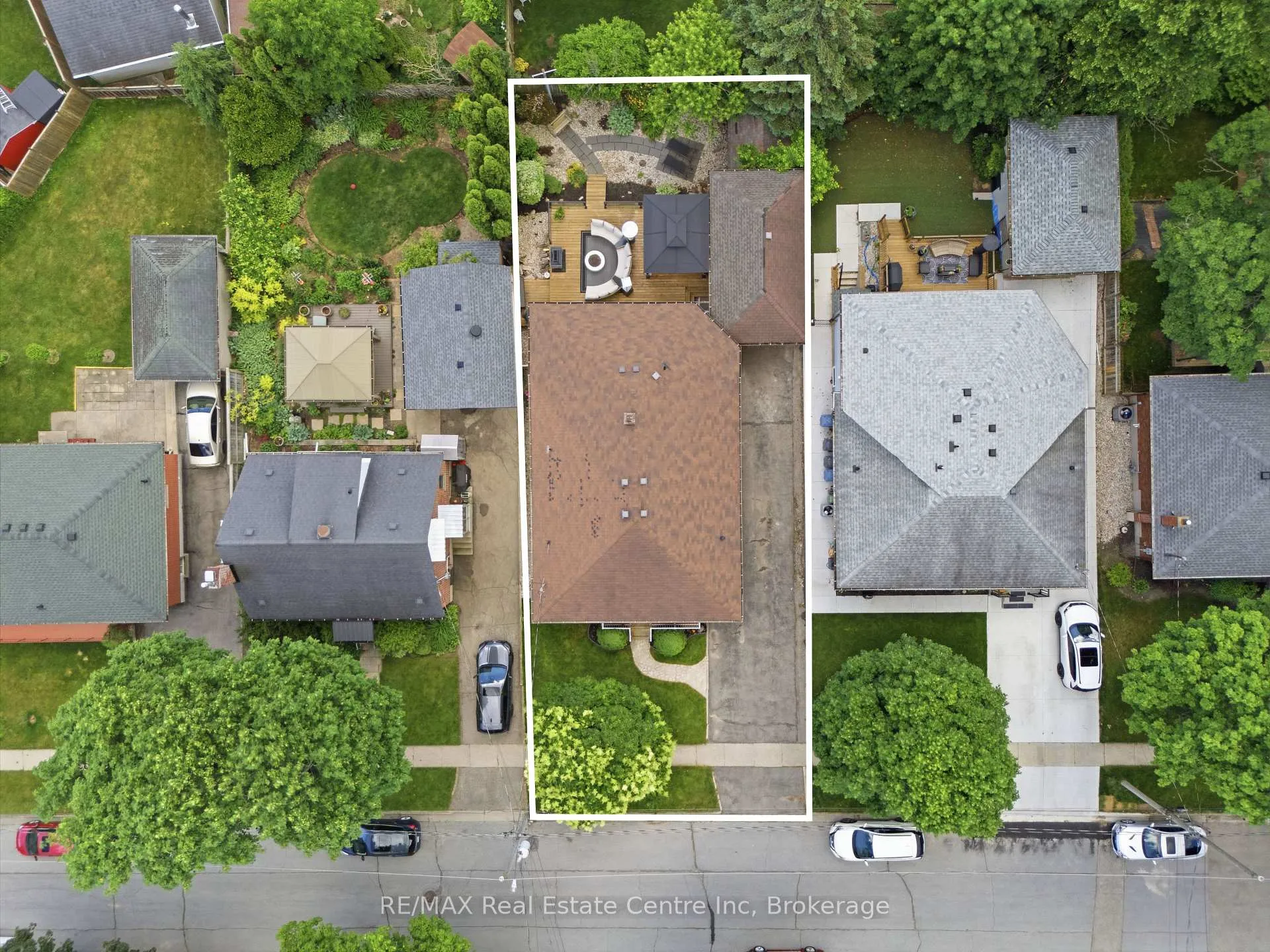 Photo 29 of 10 Calgary Avenue, Guelph, St. George's — HOMEH