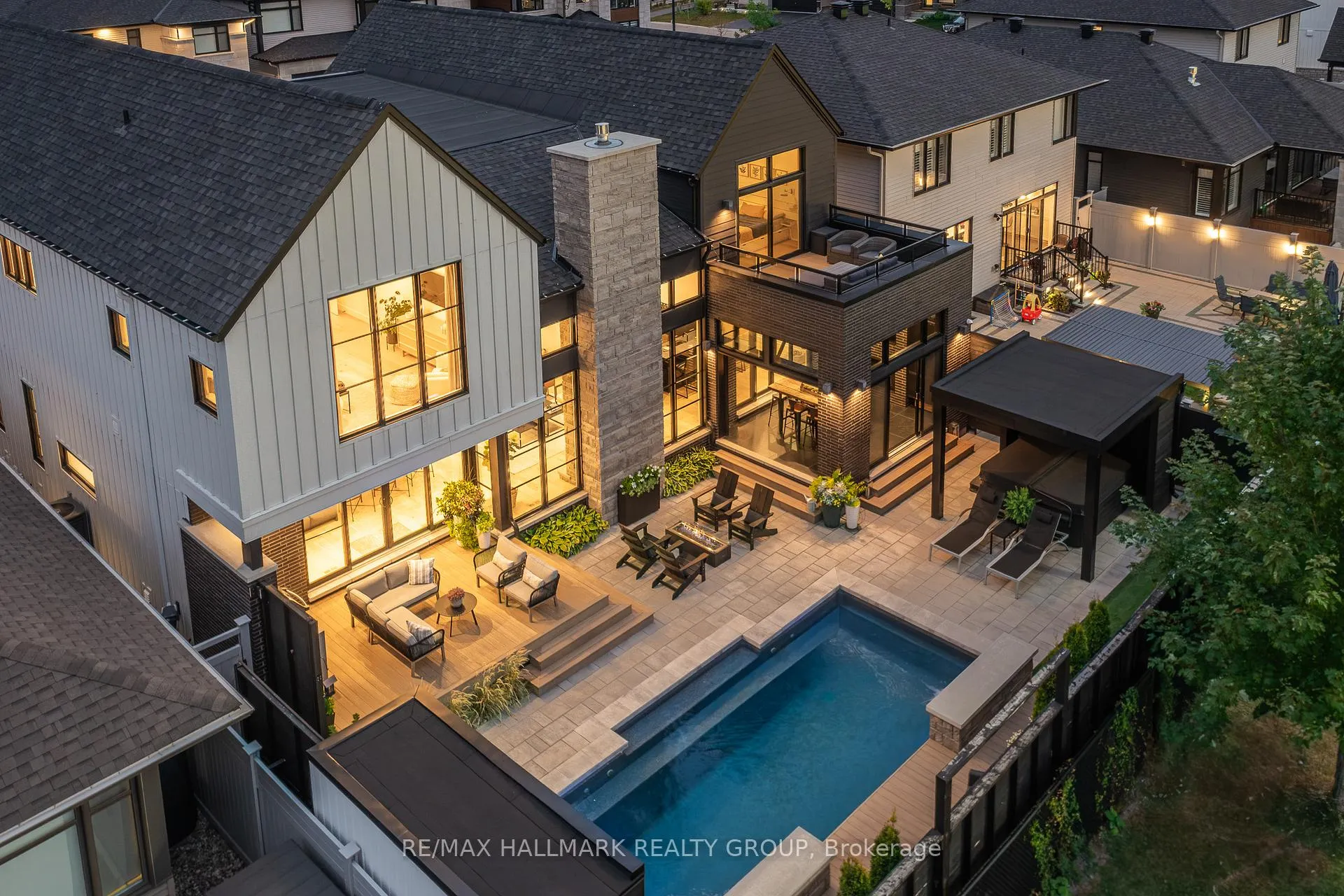 Photo 3 of 610 Gendarme Circle, Ottawa, Mer Bleue/Bradley Estates/Anderson Park — HOMEH
