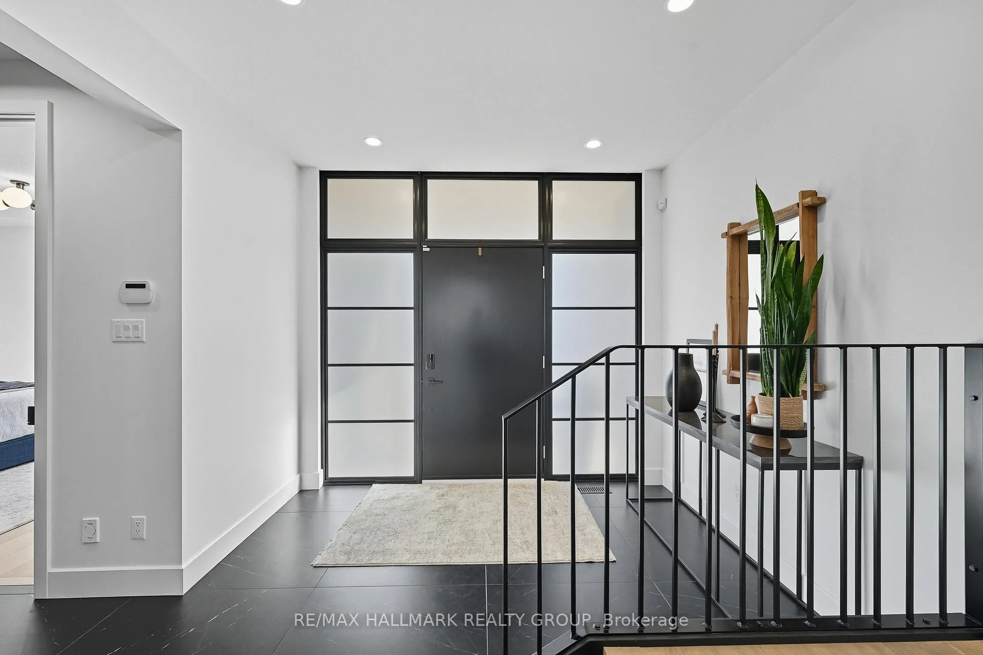 Photo 5 of 610 Gendarme Circle, Ottawa, Mer Bleue/Bradley Estates/Anderson Park — HOMEH