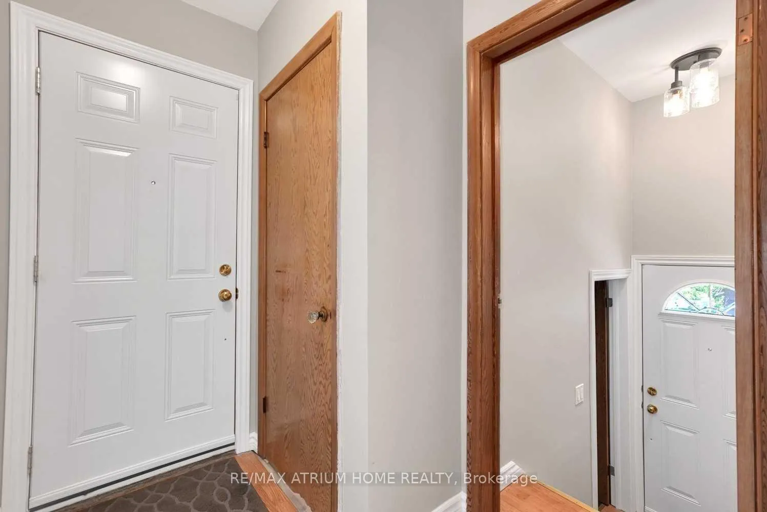 Photo 2 of 213 Conant Street, Oshawa, Lakeview — HOMEH