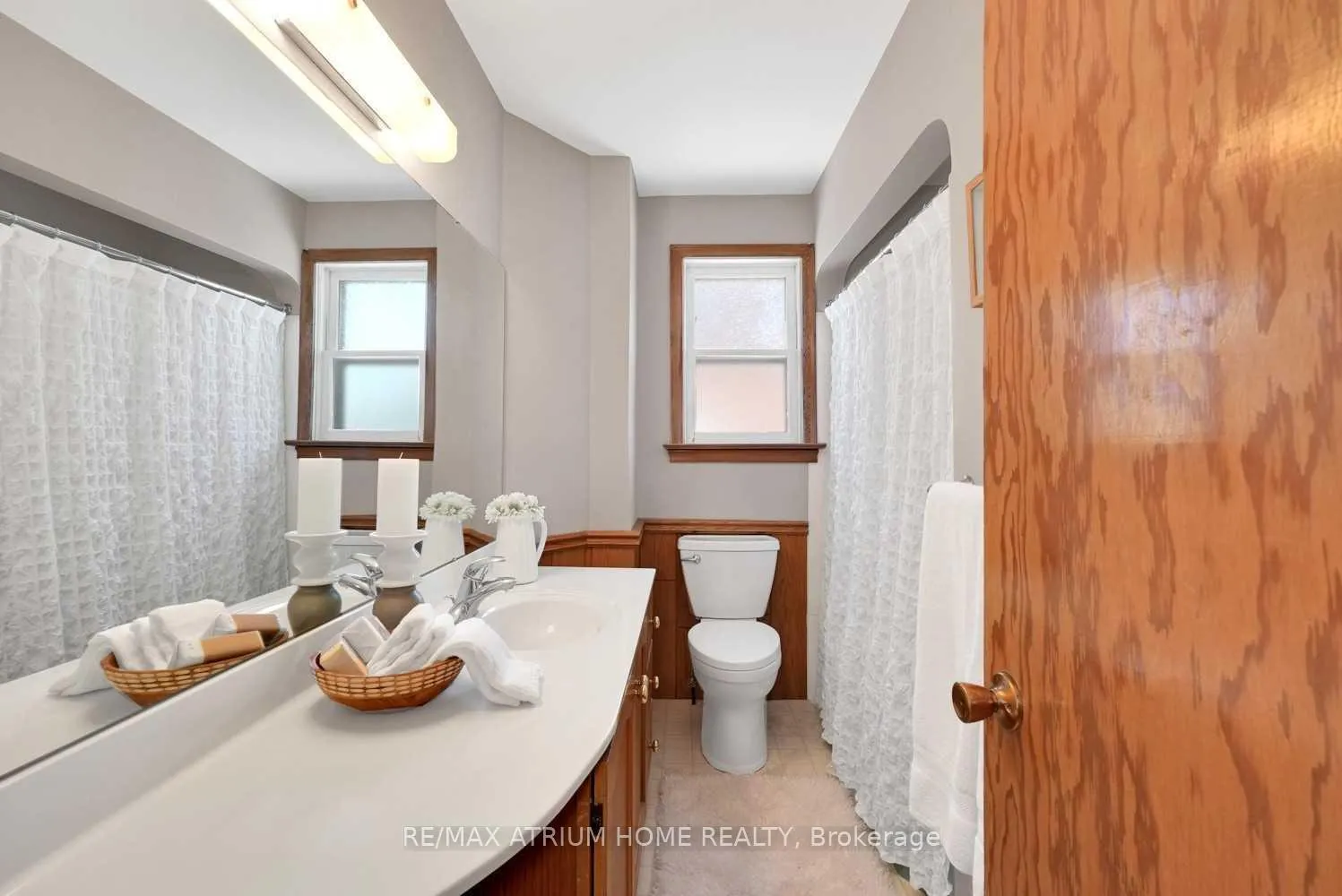 Photo 16 of 213 Conant Street, Oshawa, Lakeview — HOMEH
