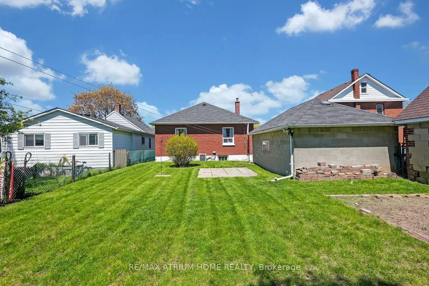 Photo 19 of 213 Conant Street, Oshawa, Lakeview — HOMEH