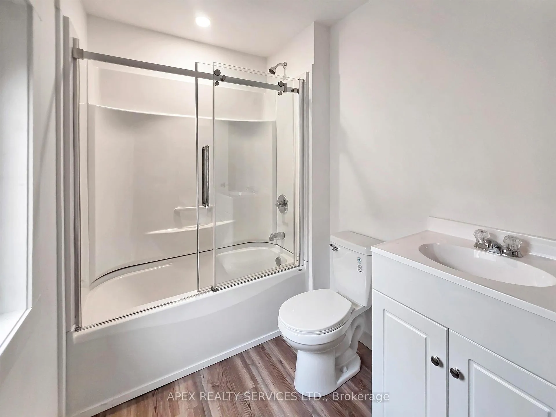 Photo 8 of 507 Fourth Avenue South, Kenora, Lakeside — HOMEH