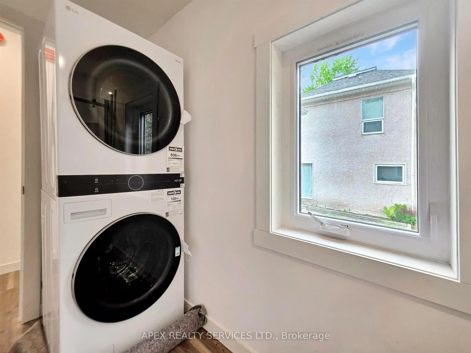 Photo 10 of 507 Fourth Avenue South, Kenora, Lakeside — HOMEH