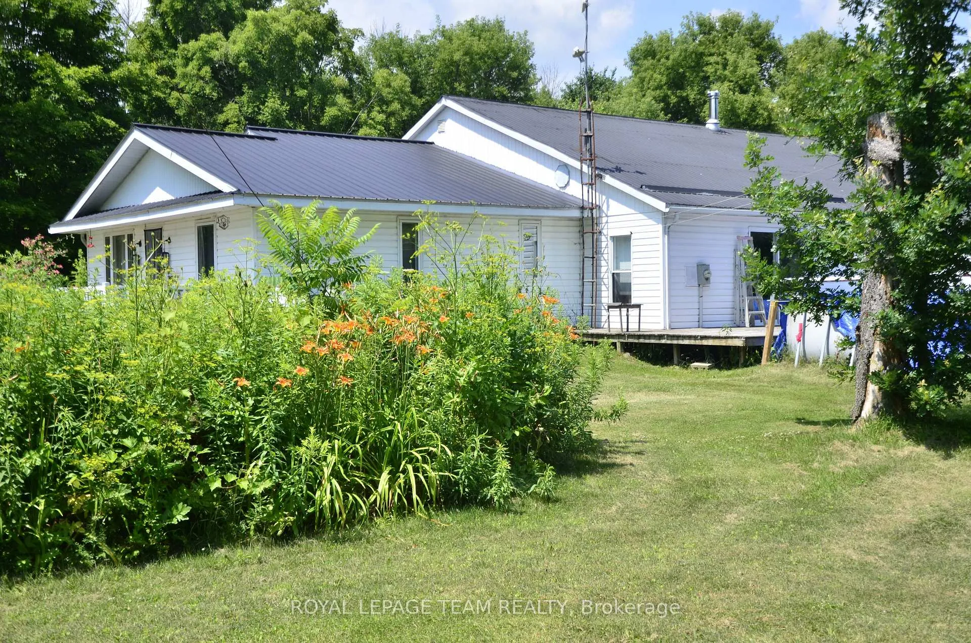 Photo 5 of 10355 Broken Second Road W, South Dundas, South Dundas (Matilda) Twp — HOMEH