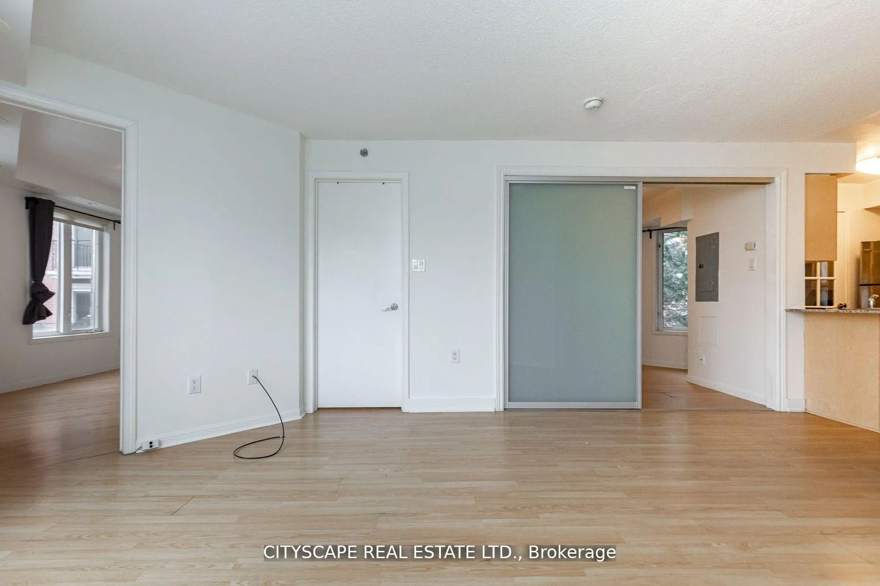 Photo 3 of Unit 1704, 80 Joe Shuster Way, Toronto, South Parkdale — HOMEH