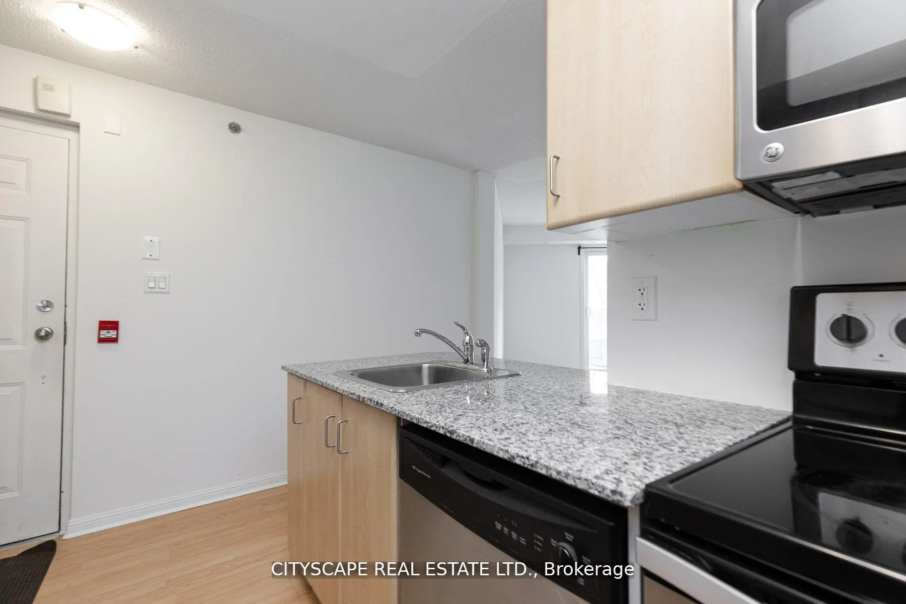 Photo 6 of Unit 1704, 80 Joe Shuster Way, Toronto, South Parkdale — HOMEH