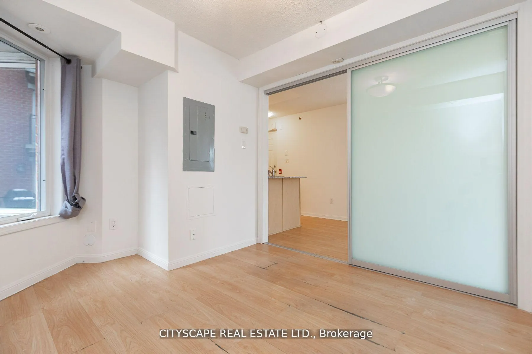 Photo 11 of Unit 1704, 80 Joe Shuster Way, Toronto, South Parkdale — HOMEH
