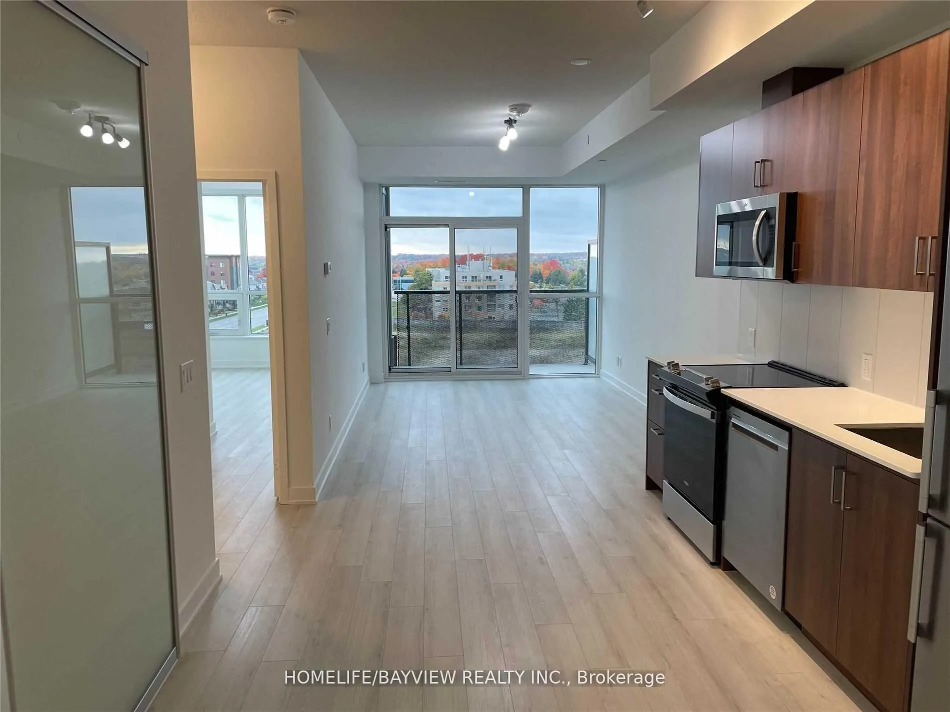 Photo 2 of Unit 514, 681 Yonge Street, Barrie, Painswick South — HOMEH