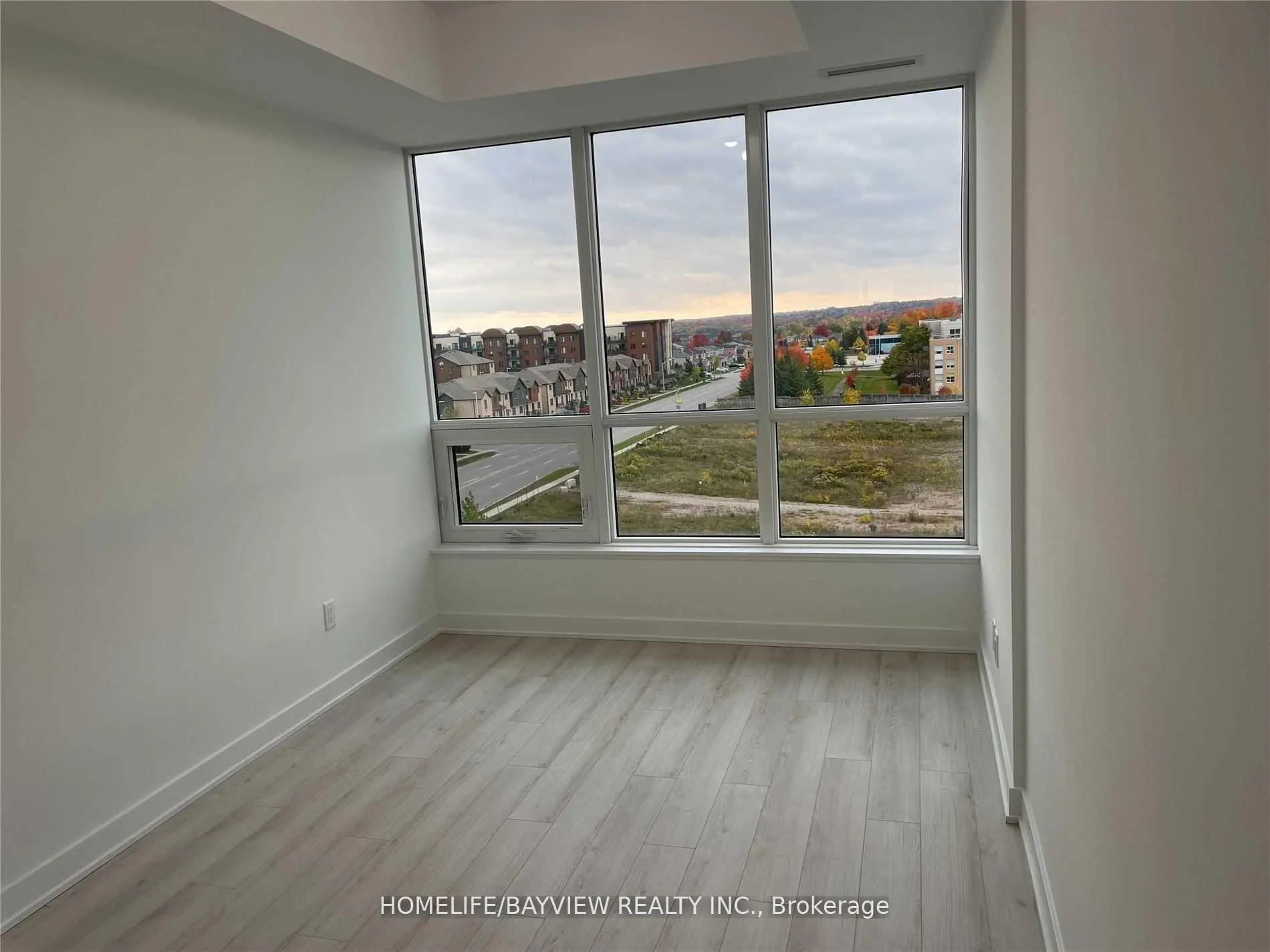 Photo 7 of Unit 514, 681 Yonge Street, Barrie, Painswick South — HOMEH