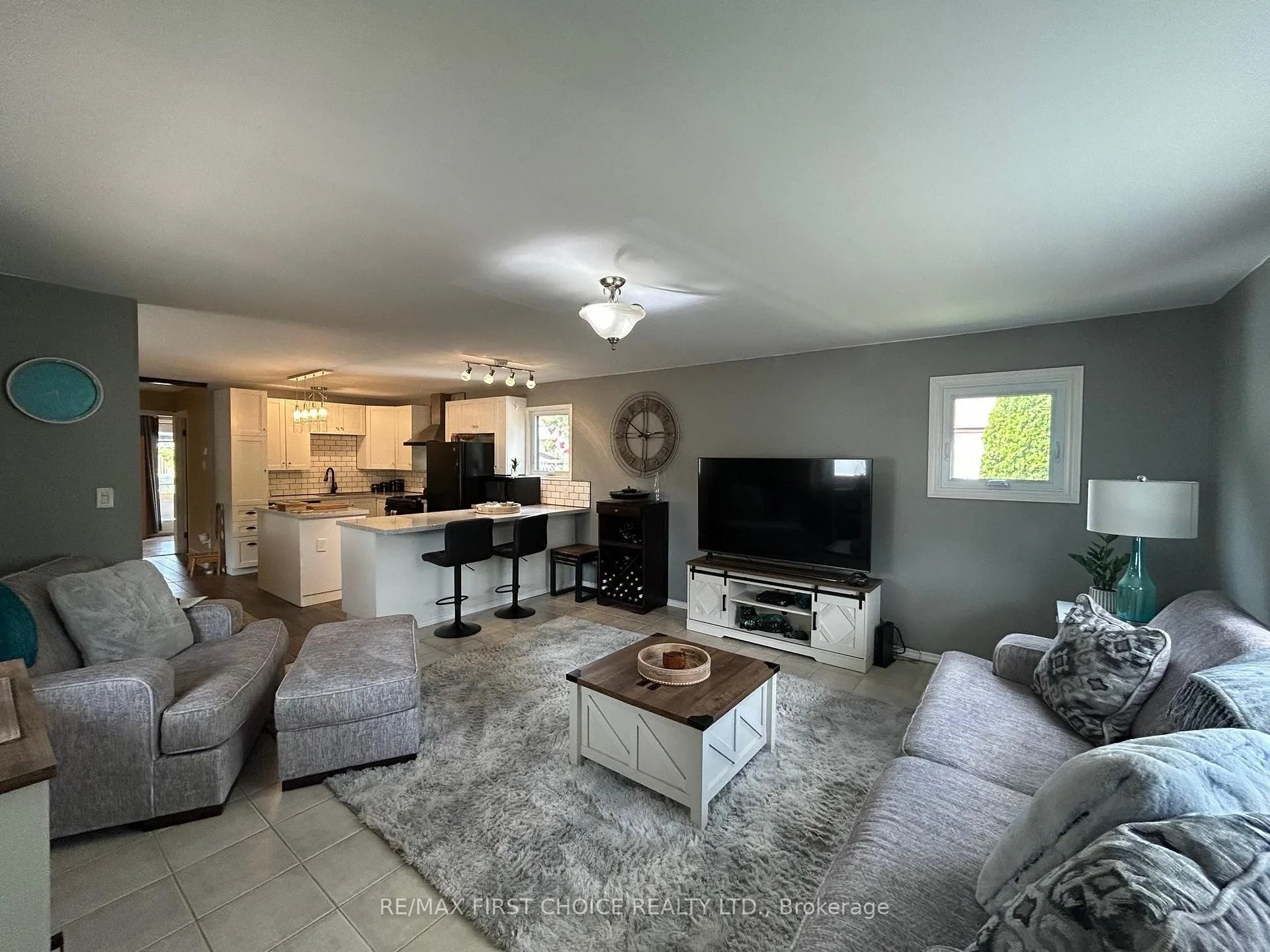 Photo 9 of 523 Hodder Avenue, Thunder Bay, Current River — HOMEH