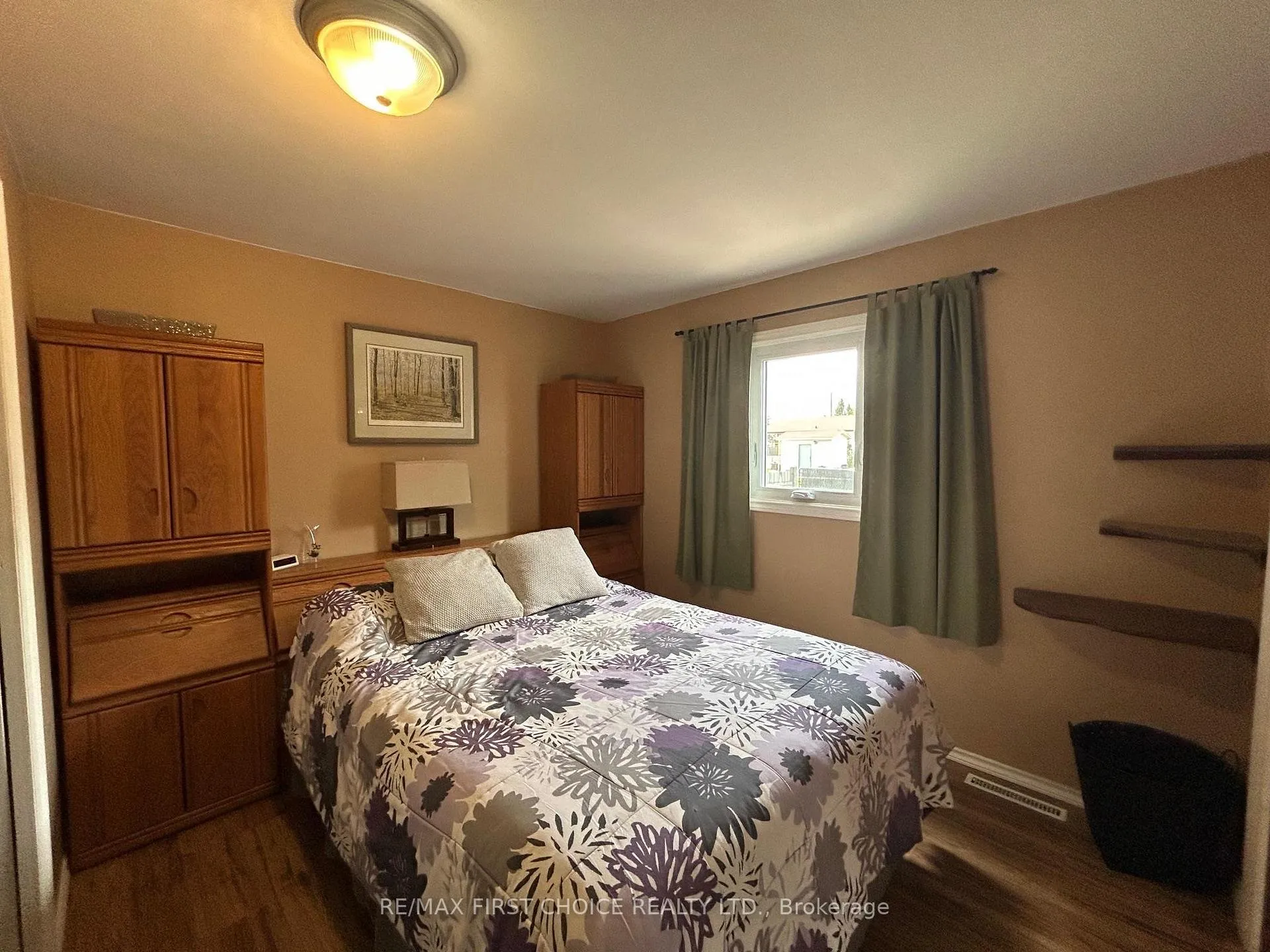 Photo 13 of 523 Hodder Avenue, Thunder Bay, Current River — HOMEH