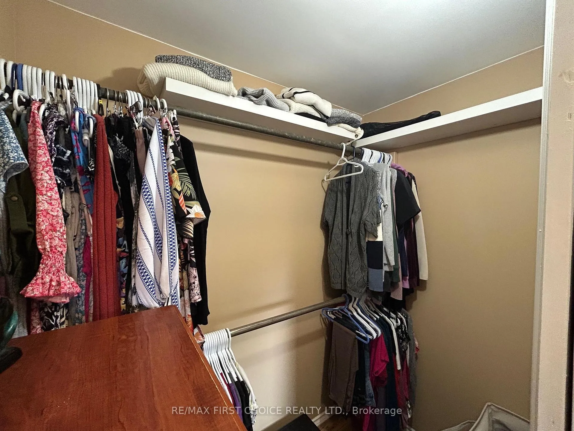 Photo 14 of 523 Hodder Avenue, Thunder Bay, Current River — HOMEH