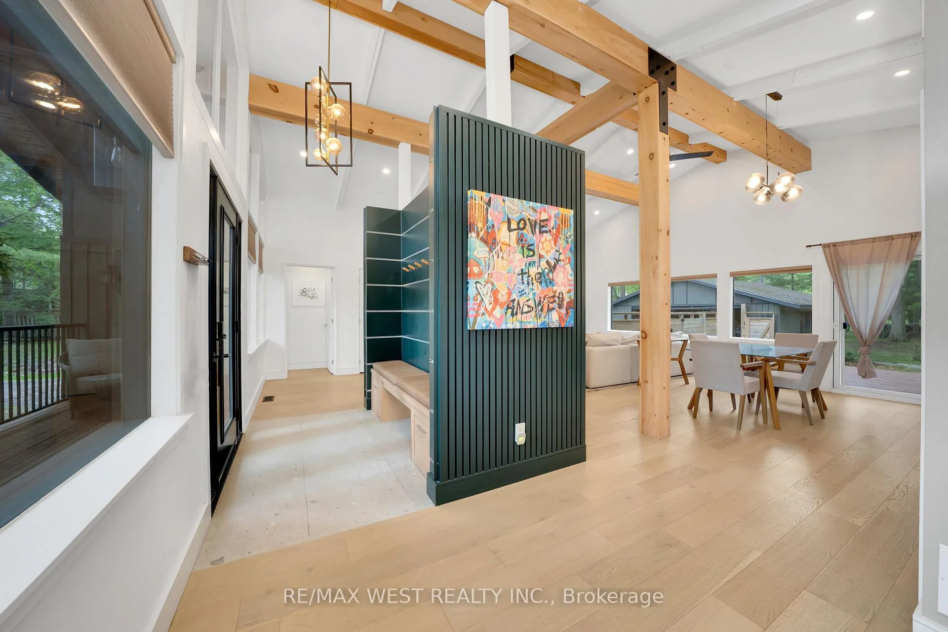 Photo 10 of 94 28th Street N, Wasaga Beach — HOMEH