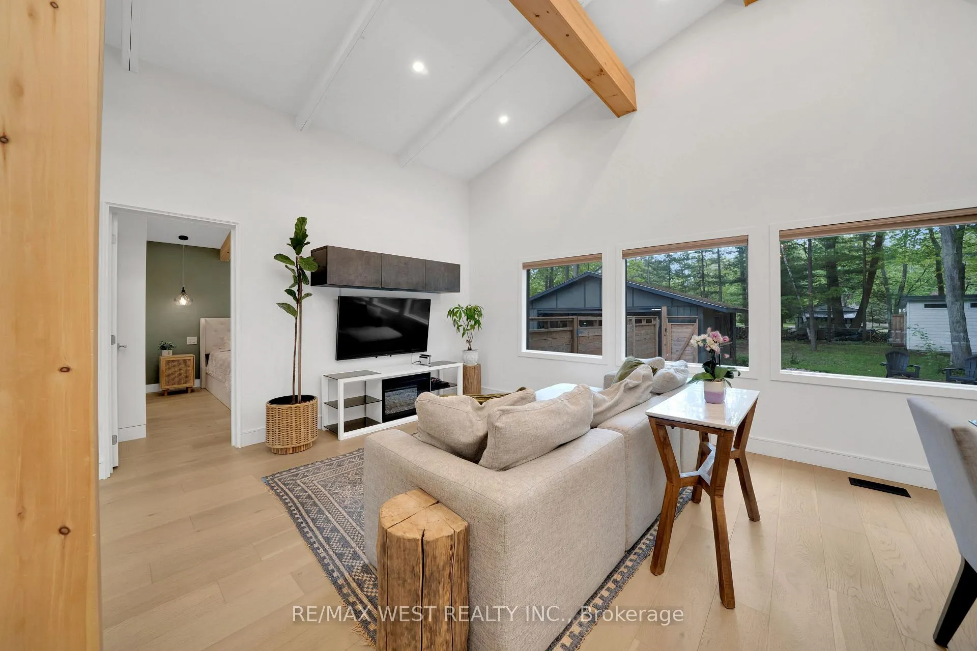 Photo 20 of 94 28th Street N, Wasaga Beach — HOMEH