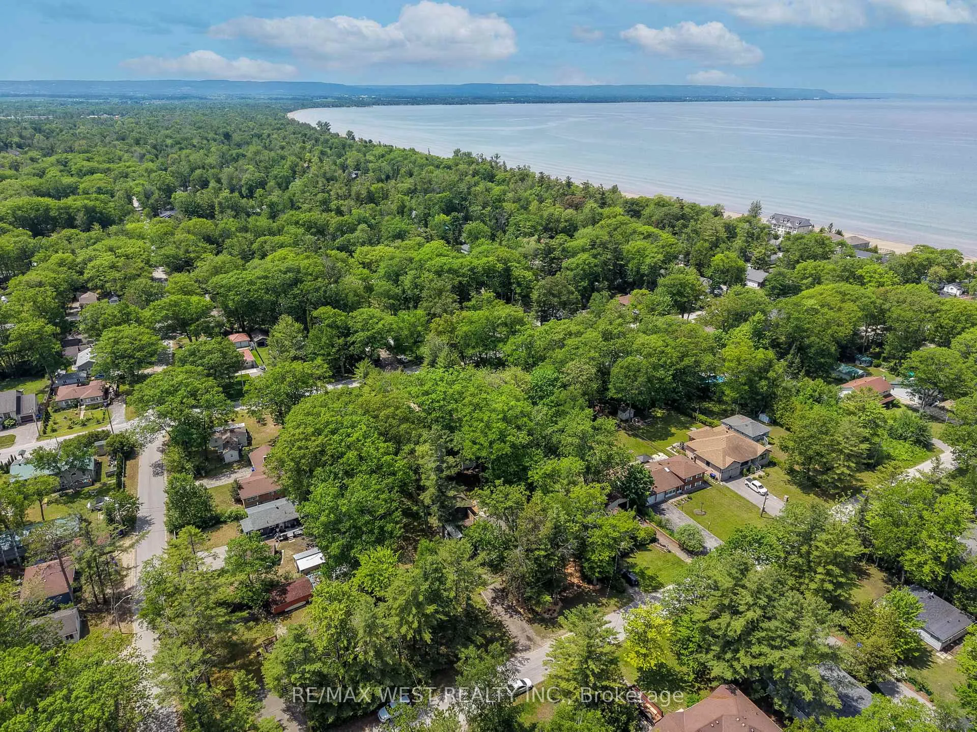 Photo 42 of 94 28th Street N, Wasaga Beach — HOMEH