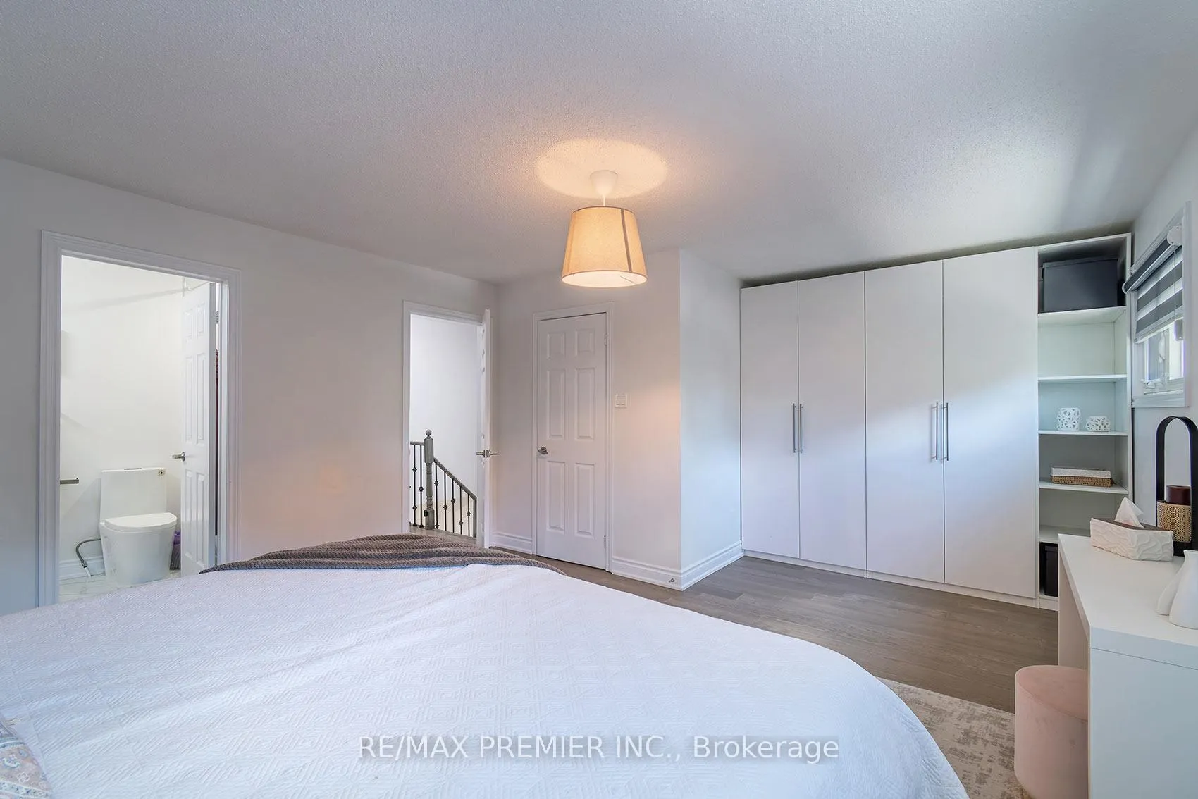 Photo 15 of 2 Prestwick Avenue, Vaughan, Maple — HOMEH