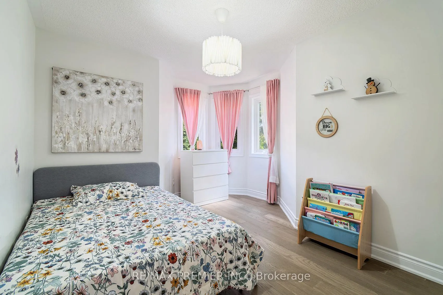 Photo 20 of 2 Prestwick Avenue, Vaughan, Maple — HOMEH