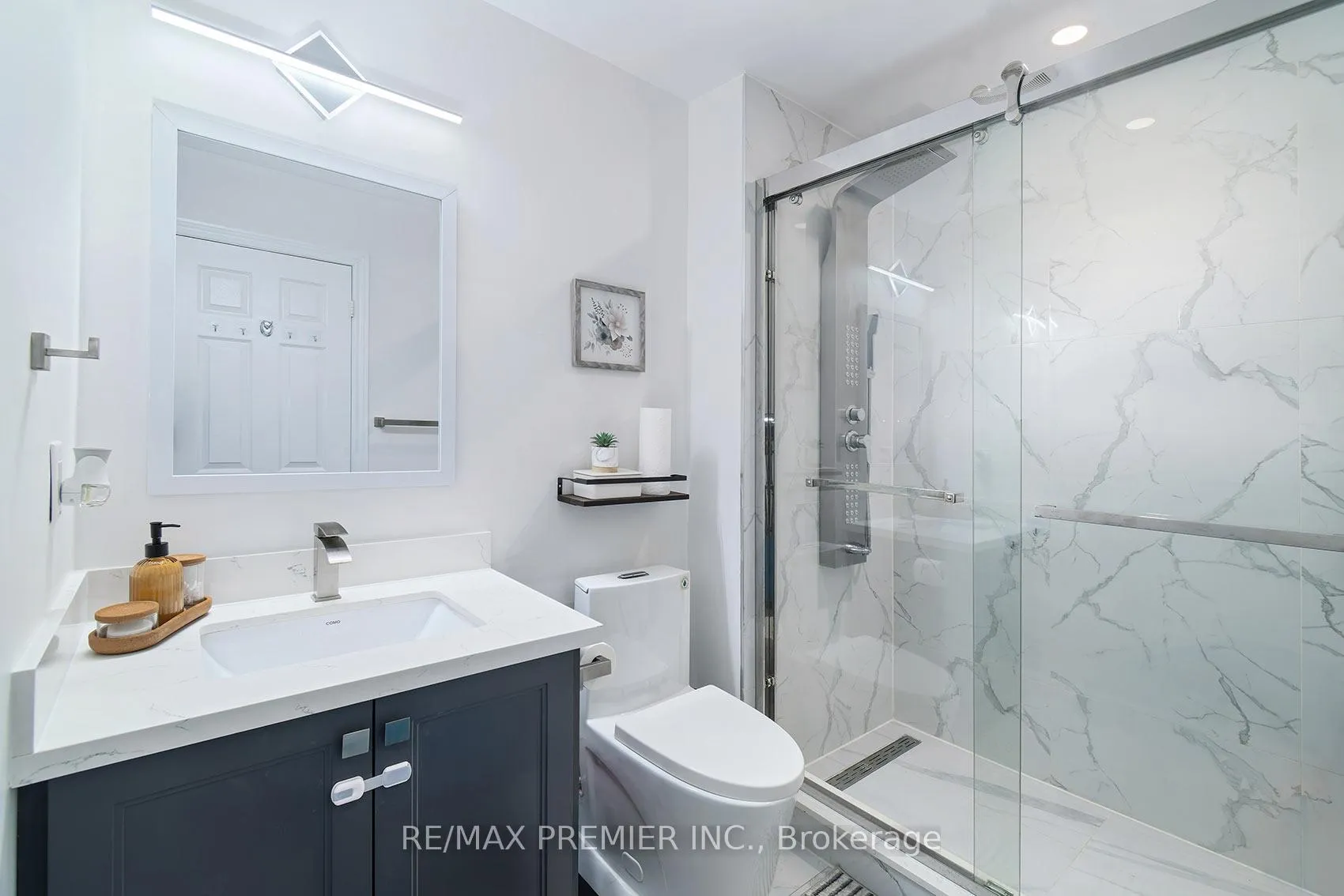 Photo 22 of 2 Prestwick Avenue, Vaughan, Maple — HOMEH