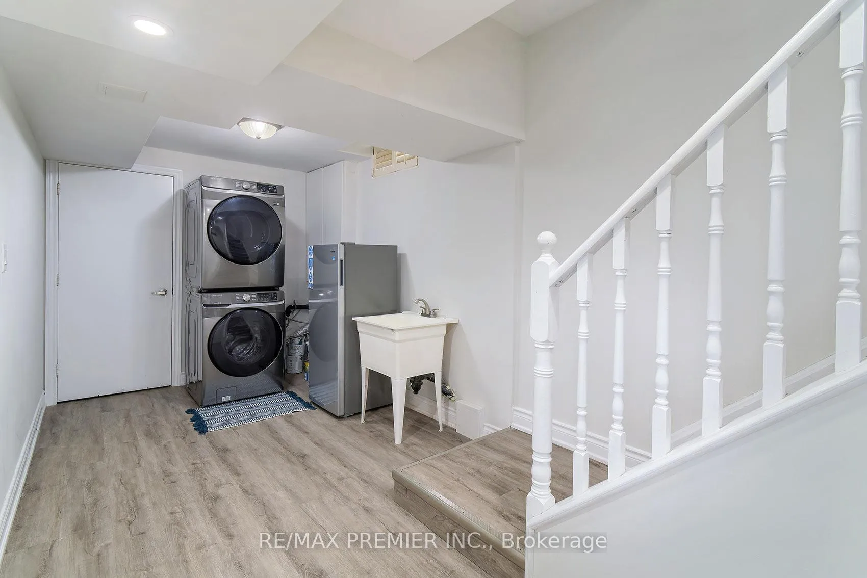 Photo 23 of 2 Prestwick Avenue, Vaughan, Maple — HOMEH