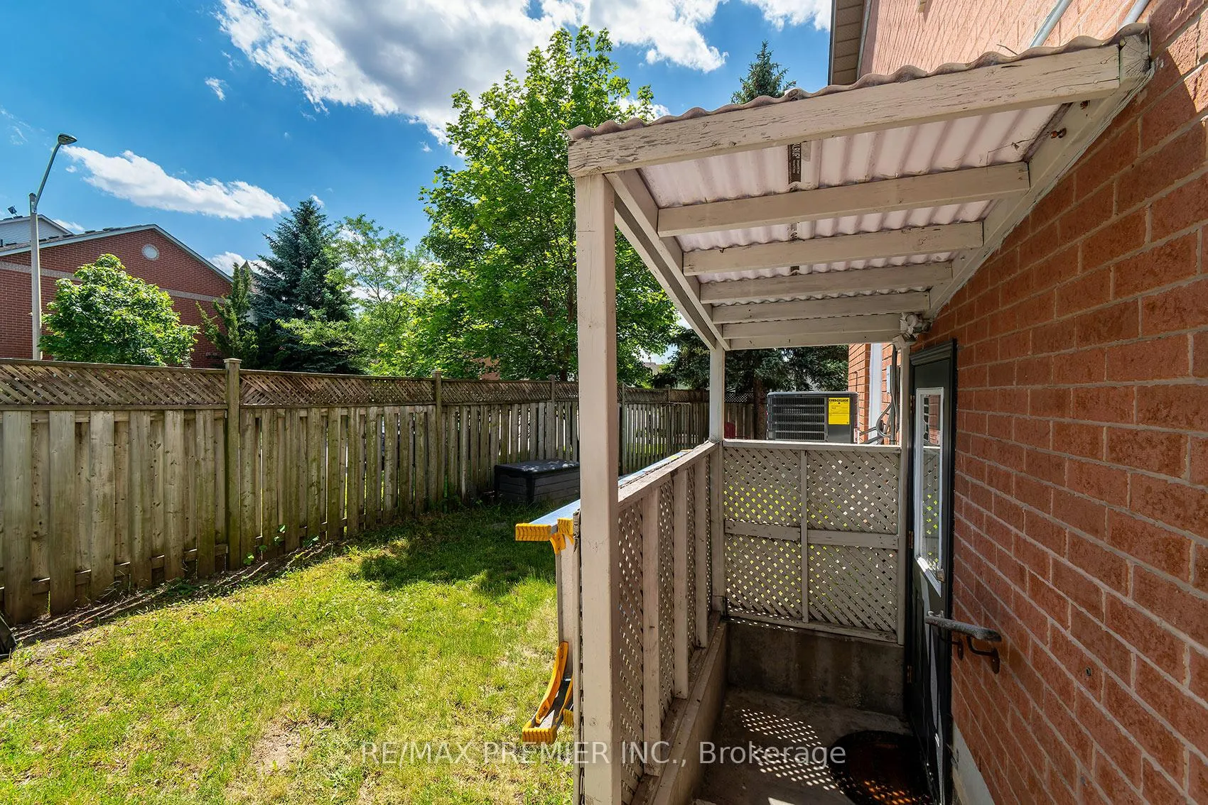 Photo 30 of 2 Prestwick Avenue, Vaughan, Maple — HOMEH