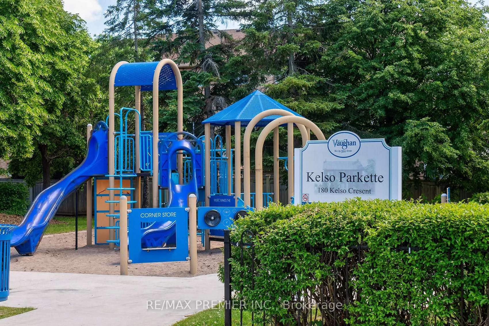 Photo 34 of 2 Prestwick Avenue, Vaughan, Maple — HOMEH