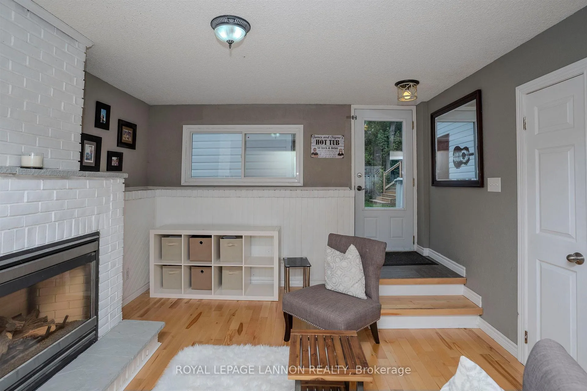 Photo 26 of 425 Chelsea Cres., Thunder Bay, John Street North — HOMEH