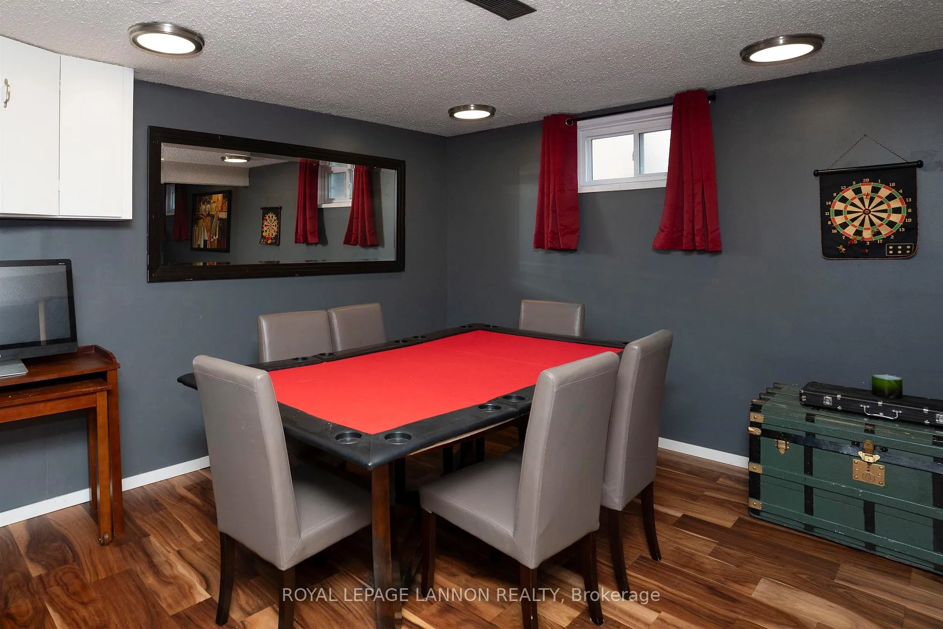 Photo 29 of 425 Chelsea Cres., Thunder Bay, John Street North — HOMEH