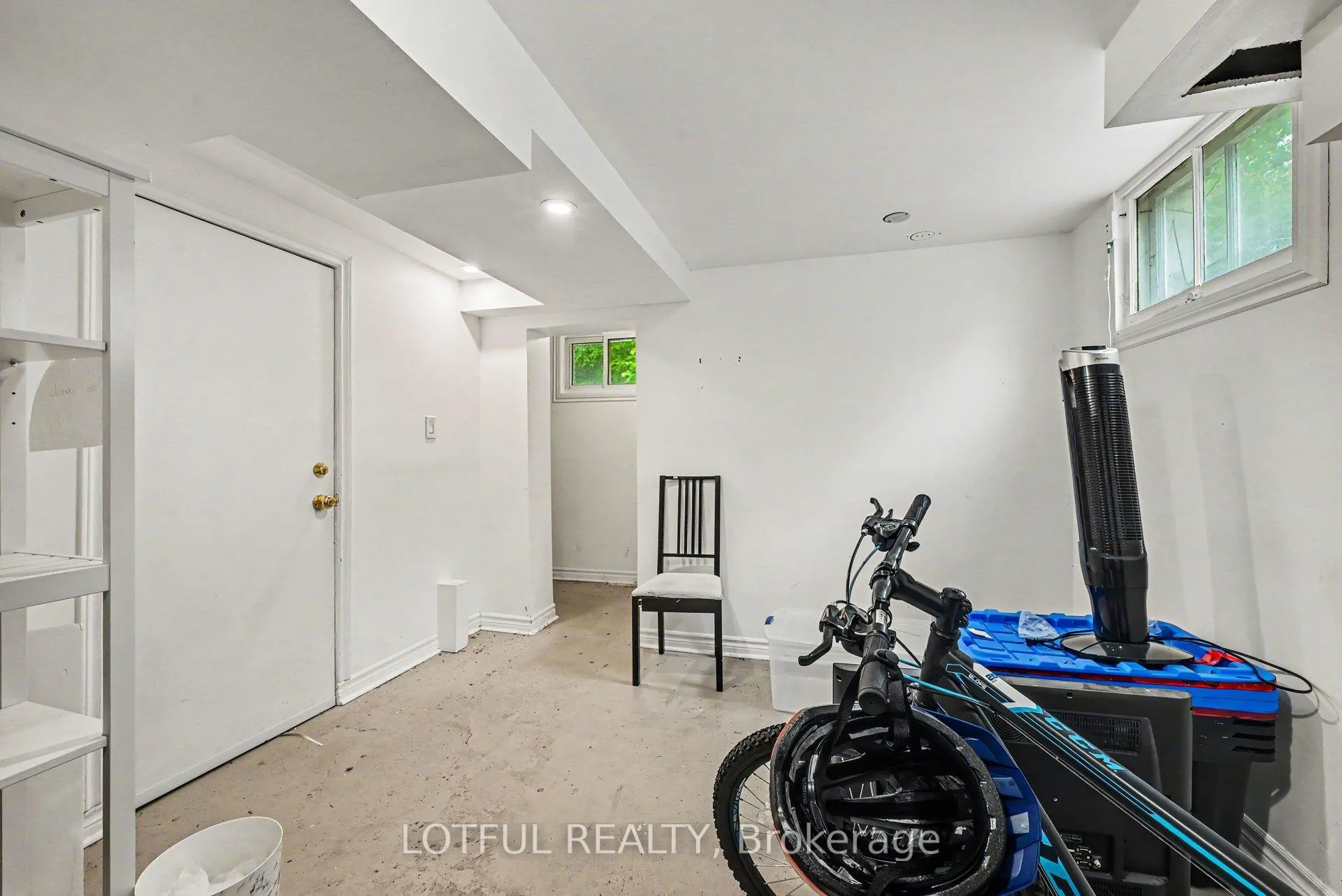 Photo 19 of Unit 3, 2427 Chasseur Avenue, Ottawa, Heron Park — HOMEH