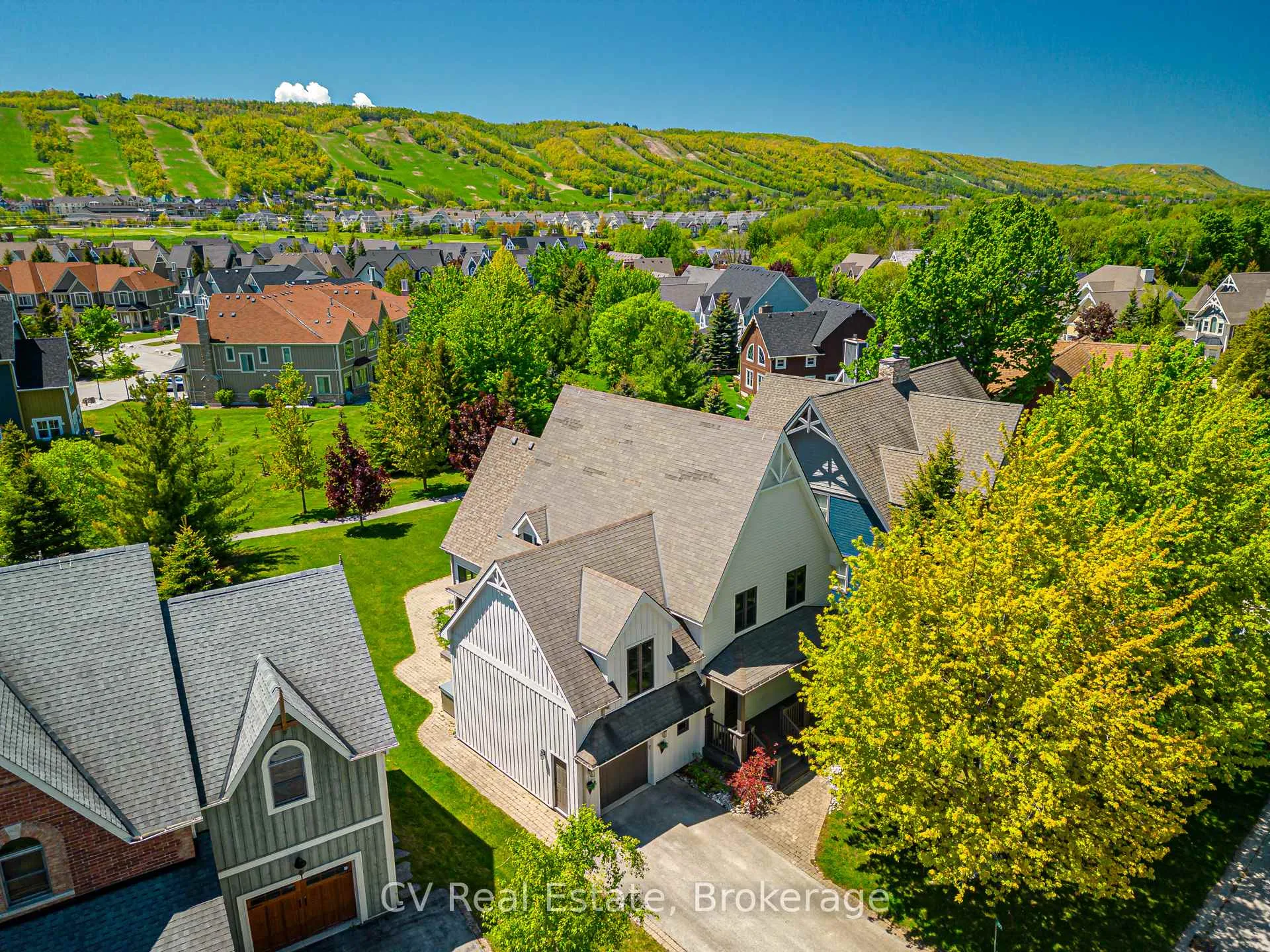 Photo of 159 Snowbridge Way