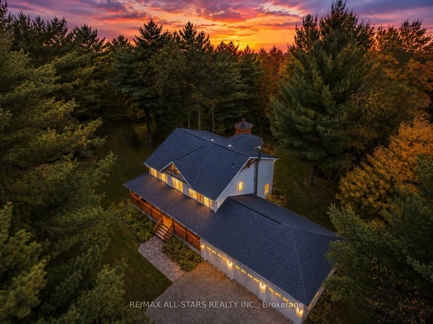 Photo 1 of 29 Robert Boulevard, Springwater, Hillsdale — HOMEH