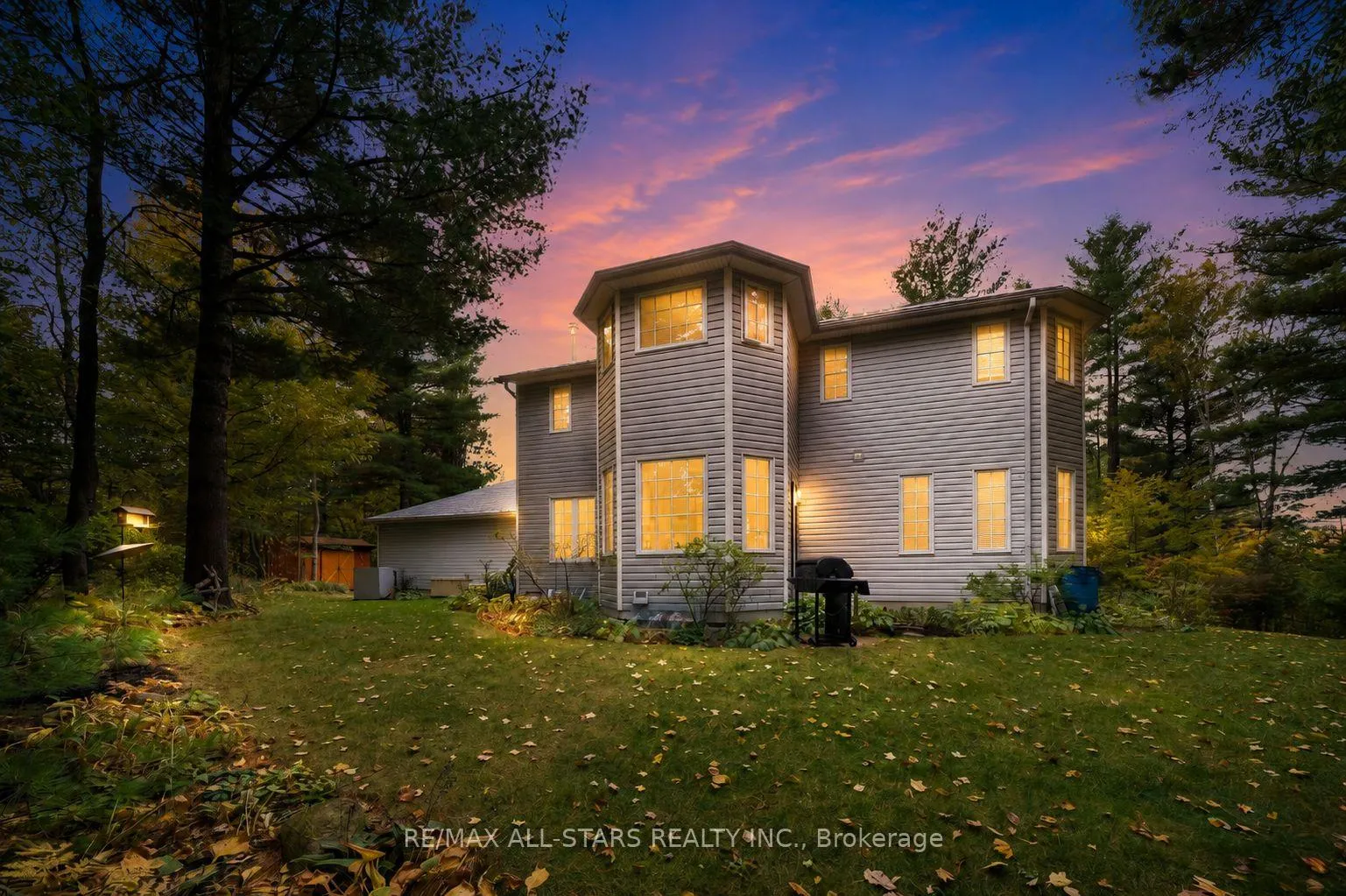 Photo 35 of 29 Robert Boulevard, Springwater, Hillsdale — HOMEH