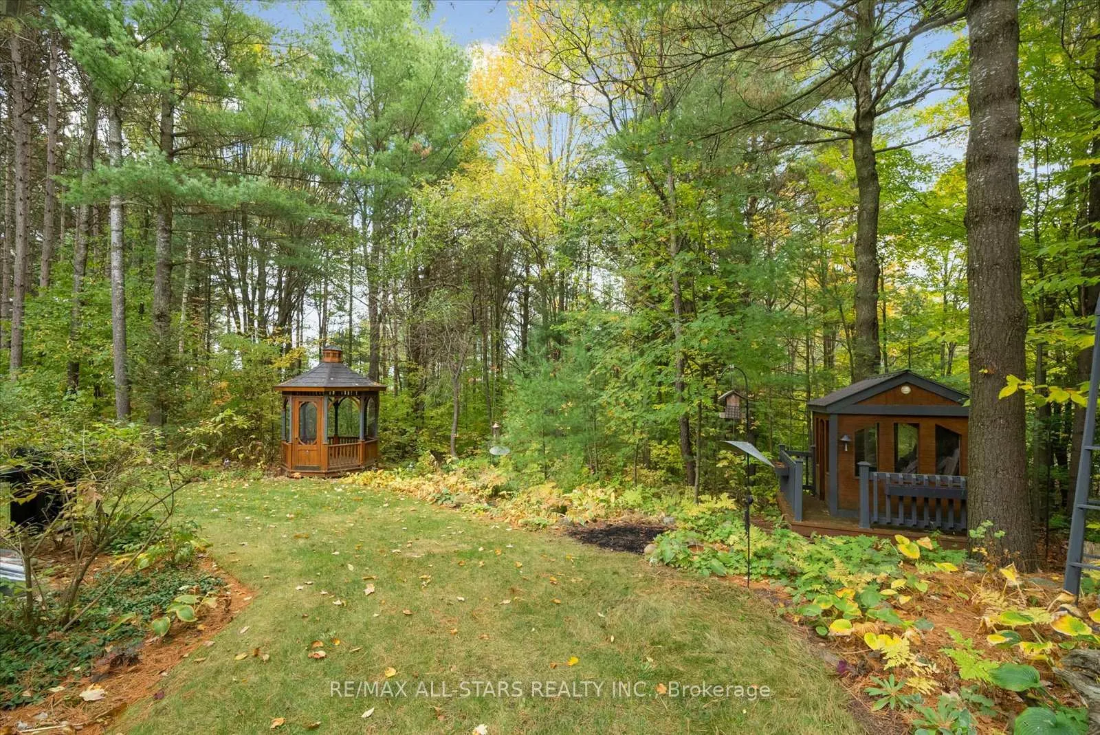 Photo 36 of 29 Robert Boulevard, Springwater, Hillsdale — HOMEH