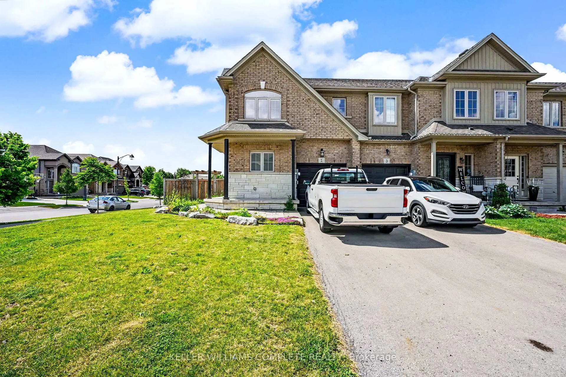 Photo 2 of 1 Fairgrounds Drive, Hamilton, Binbrook — HOMEH