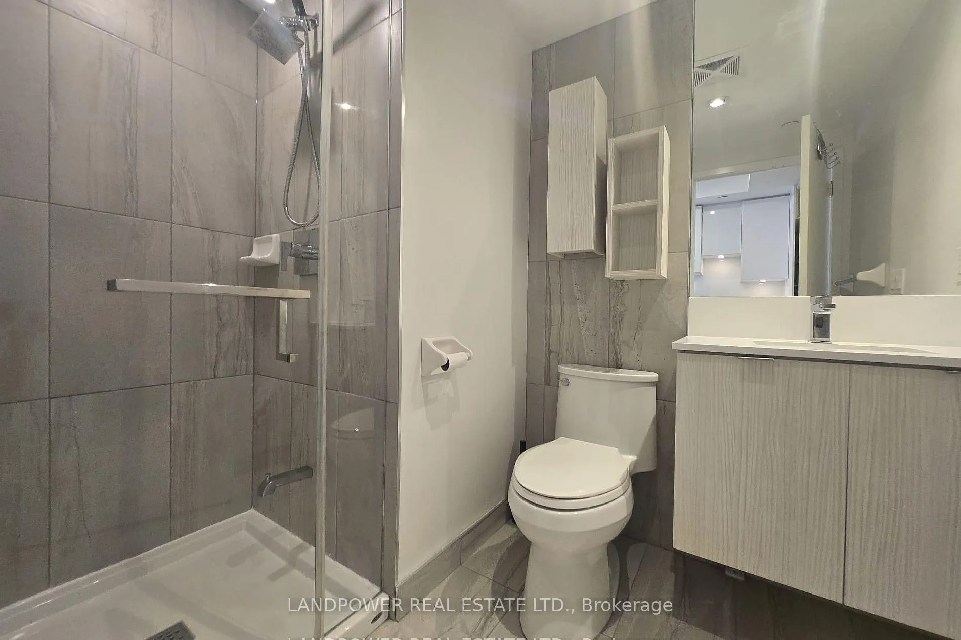 Photo 16 of Unit 2508, 99 Broadway Avenue, Toronto, Mount Pleasant West — HOMEH